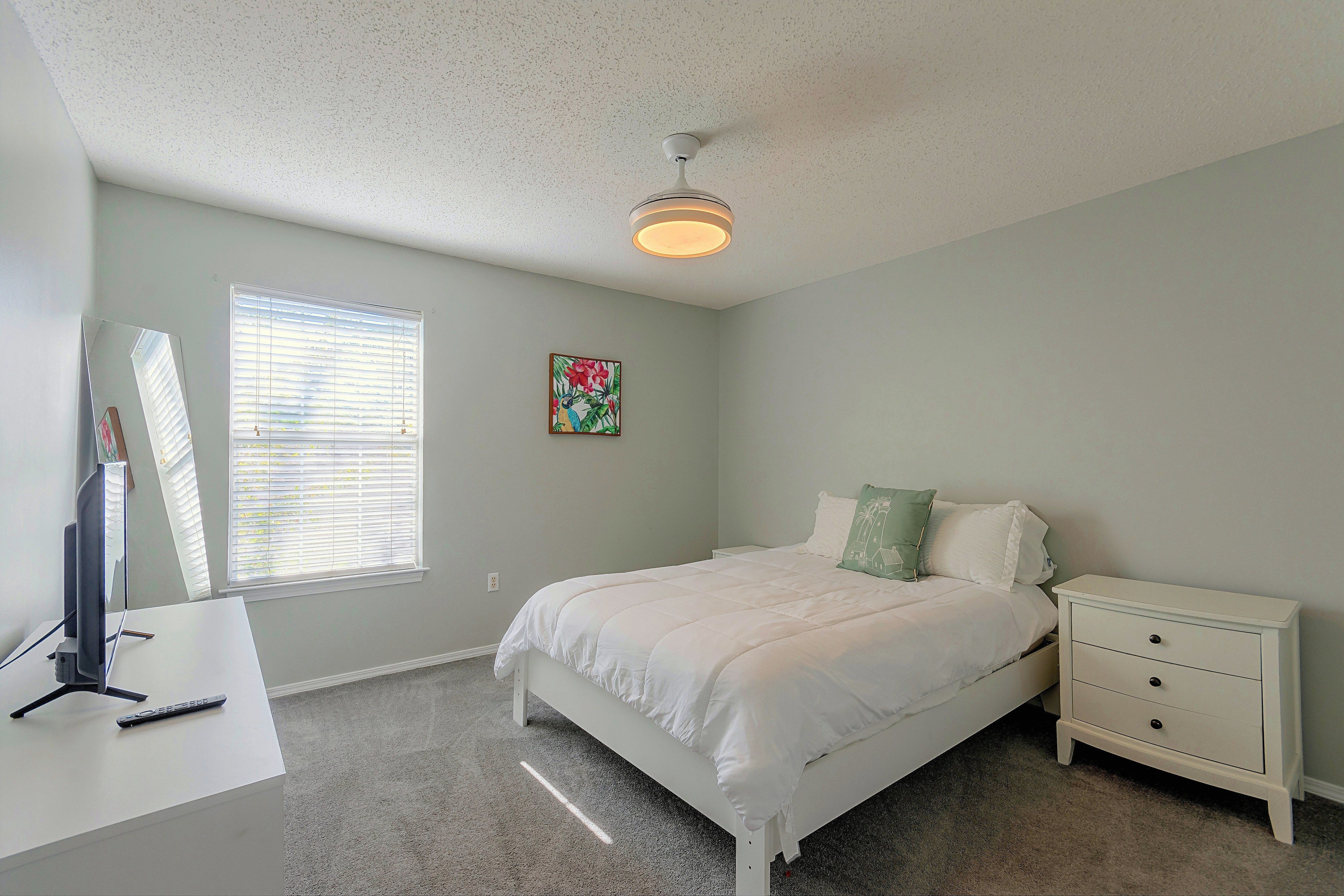 Bedroom 2 | Queen Bed | Upper Level