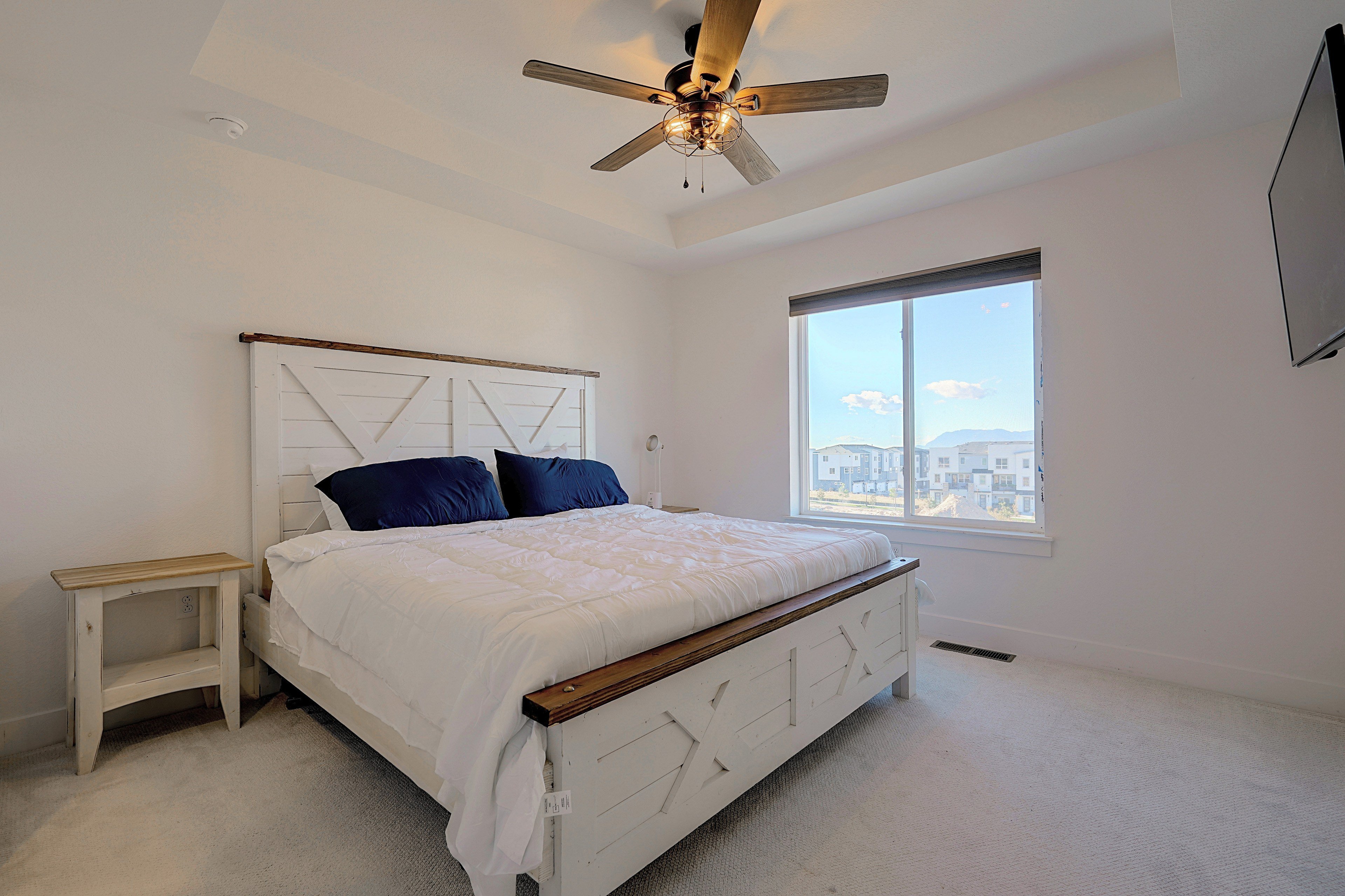 Bedroom | King Bed