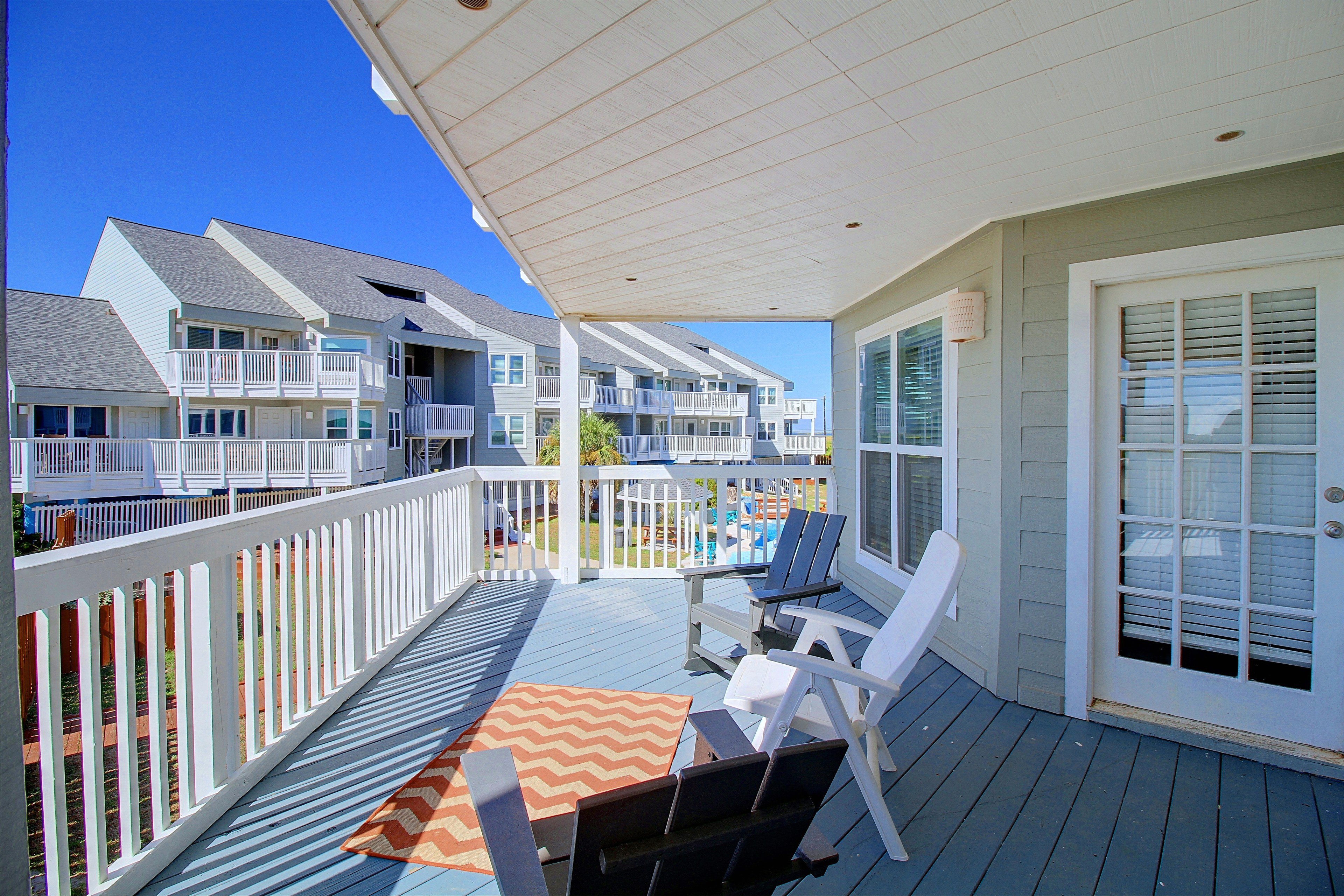 Port Aransas Vacation Rental | 2BR | 2BA | 1,080 Sq Ft | Stairs to Enter