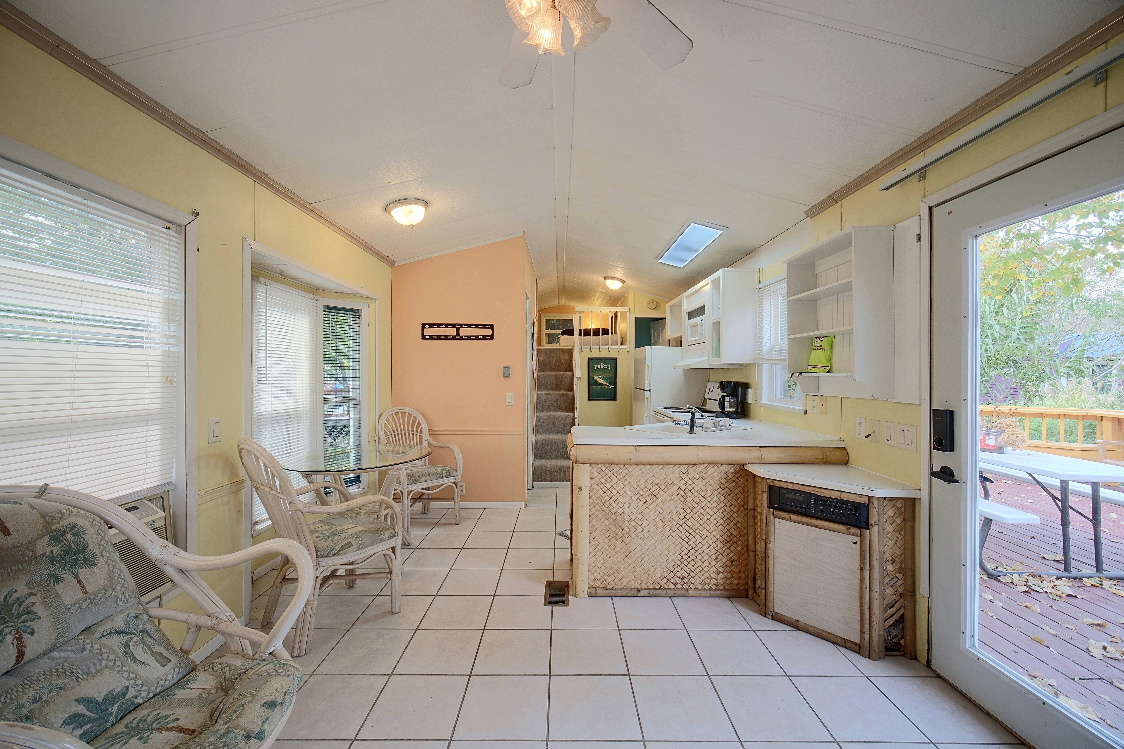 Interior | Open Floor Plan | Free WiFi