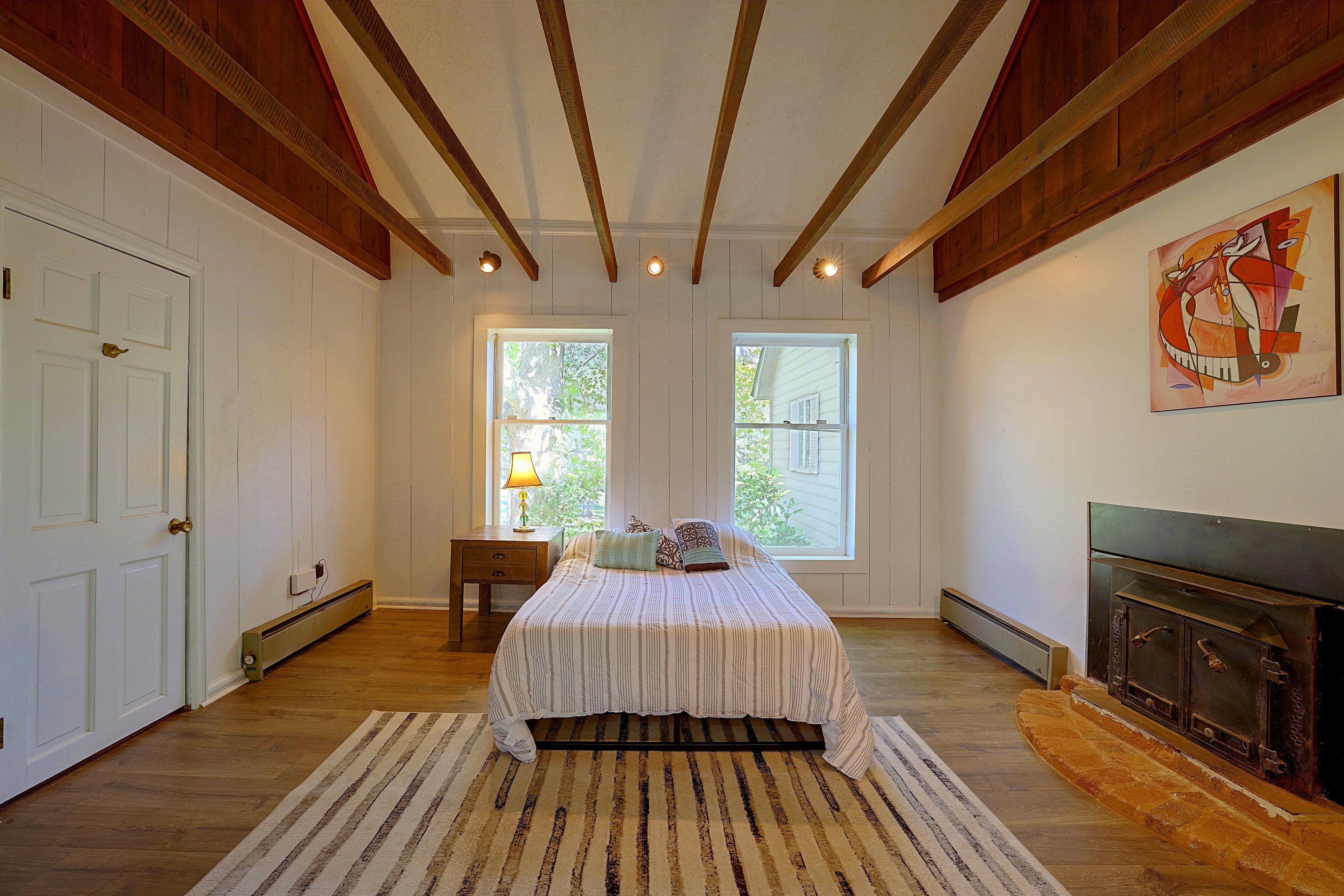 Bedroom | Full Bed | 1st Floor