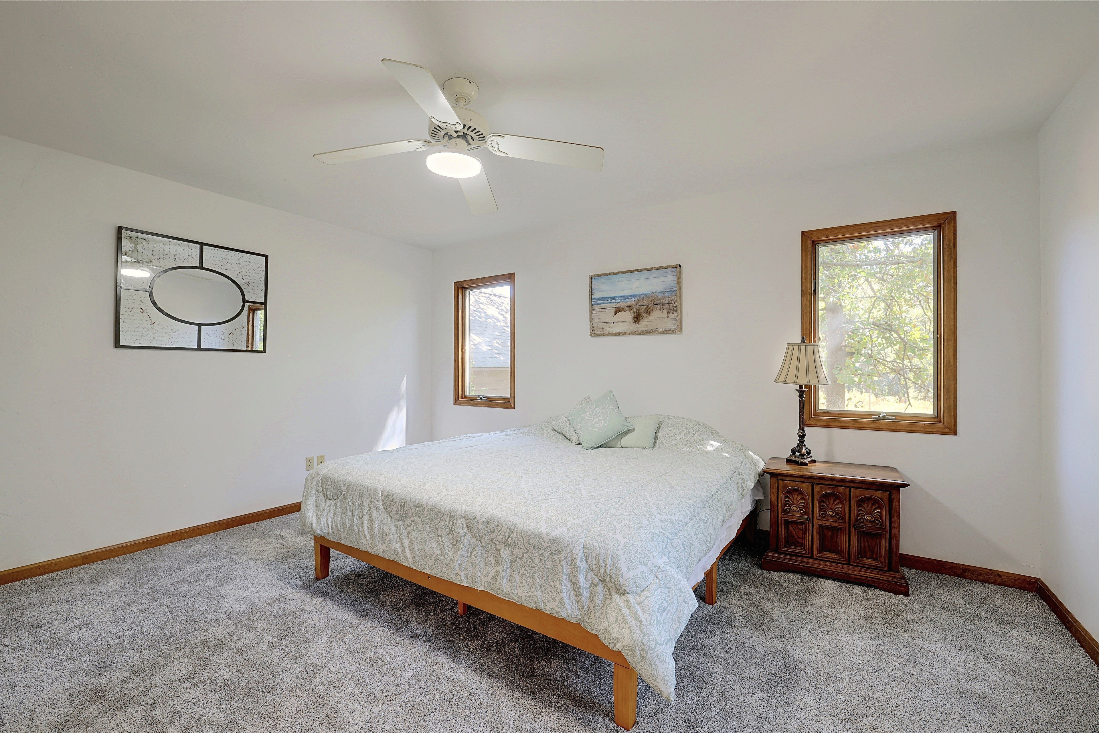 Bedroom | King Bed | 1st Floor