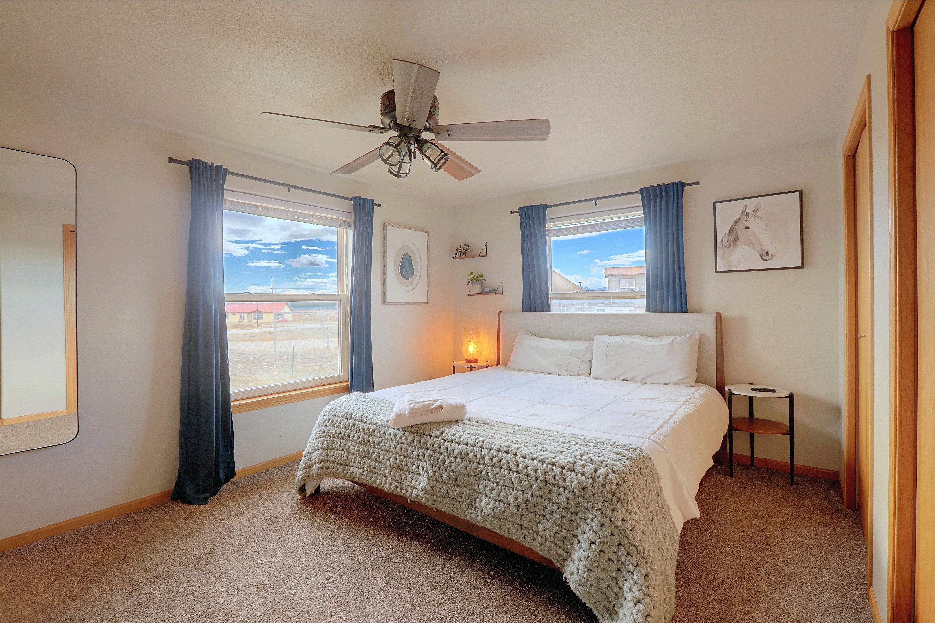 Bedroom 1 | King Bed