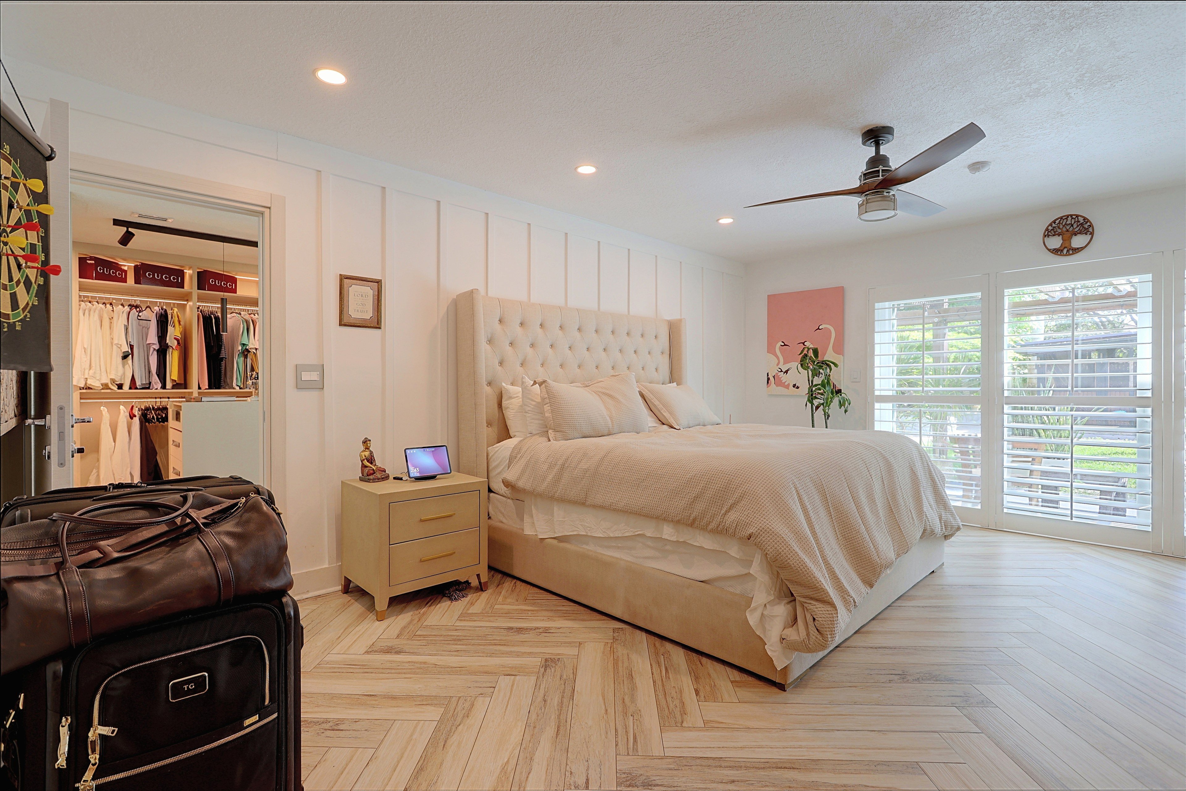 Bedroom 1 | King Bed