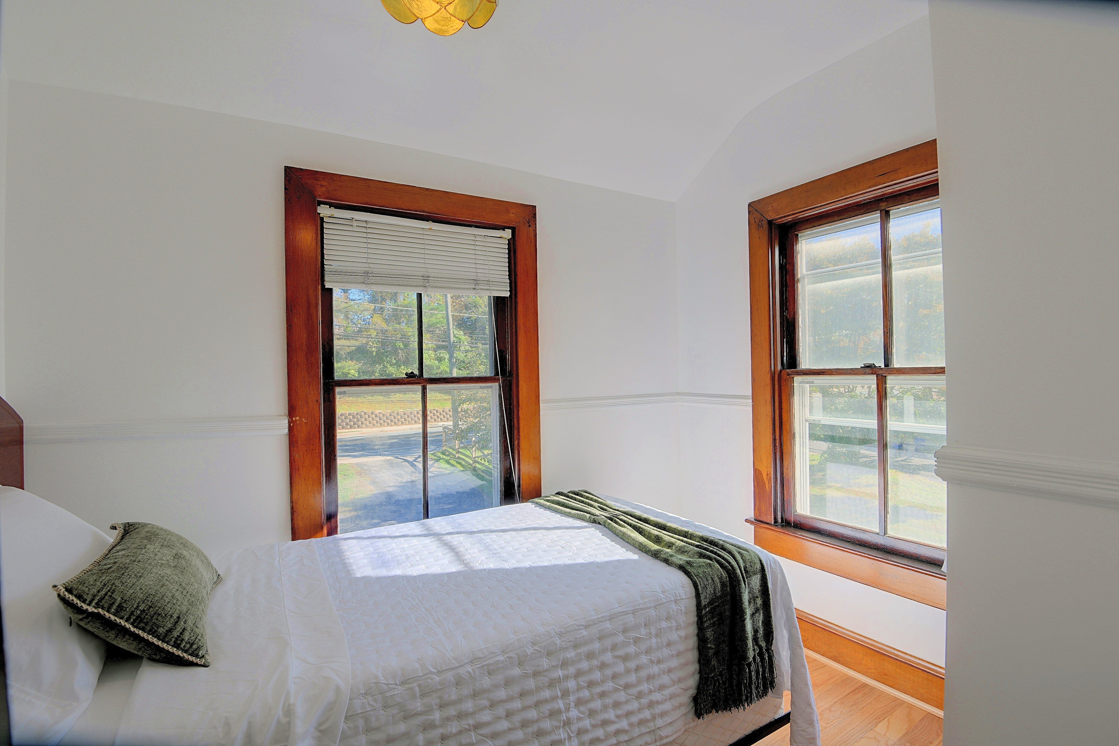Bedroom | Twin Bed | Upper Level