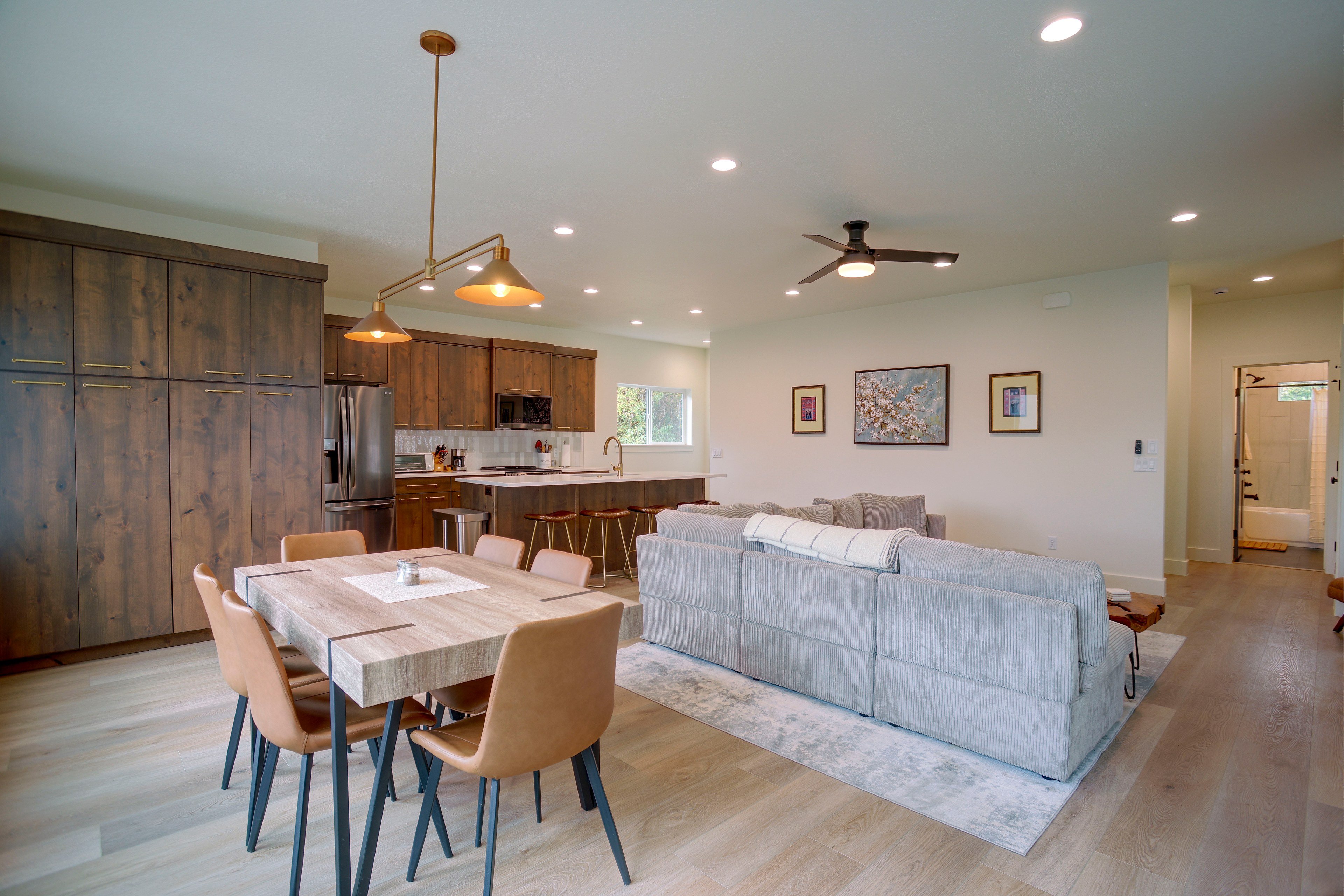 Interior | Open Floor Plan | Free WiFi