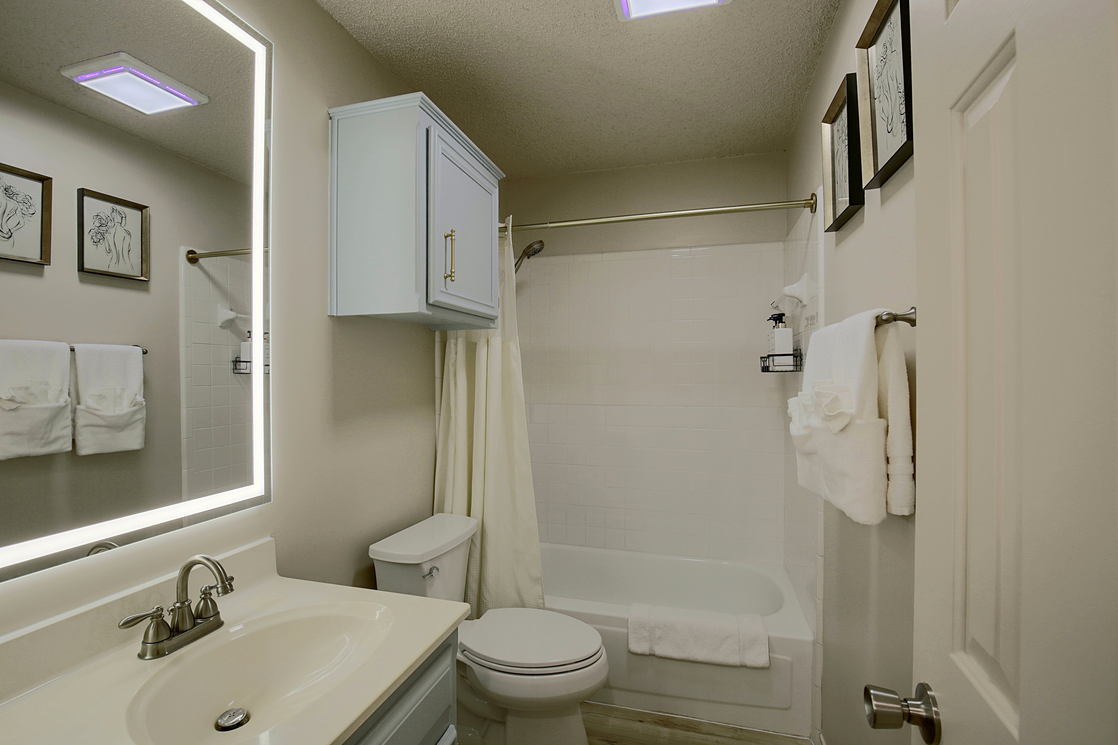 Full Bathroom