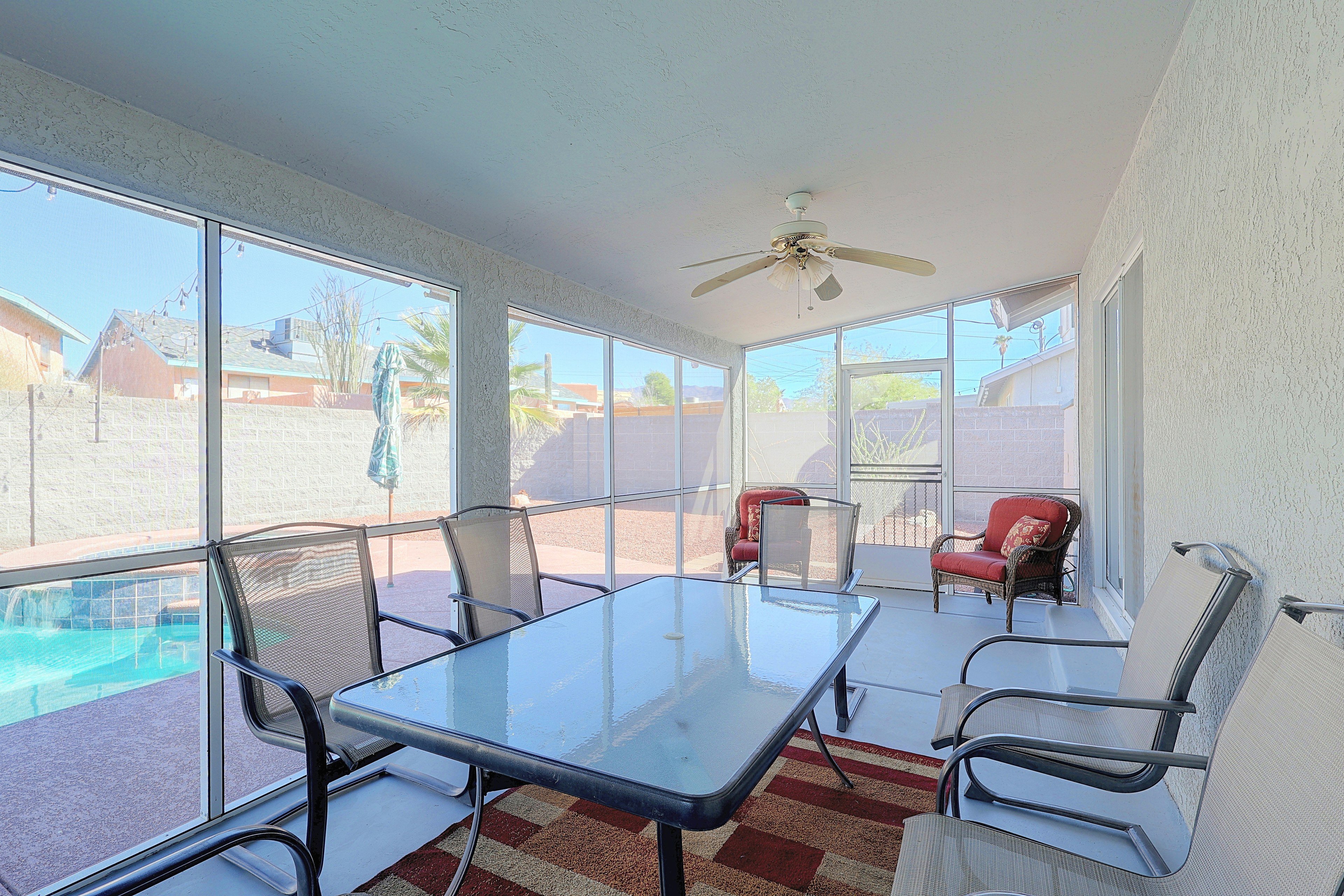 Screened Dining Area