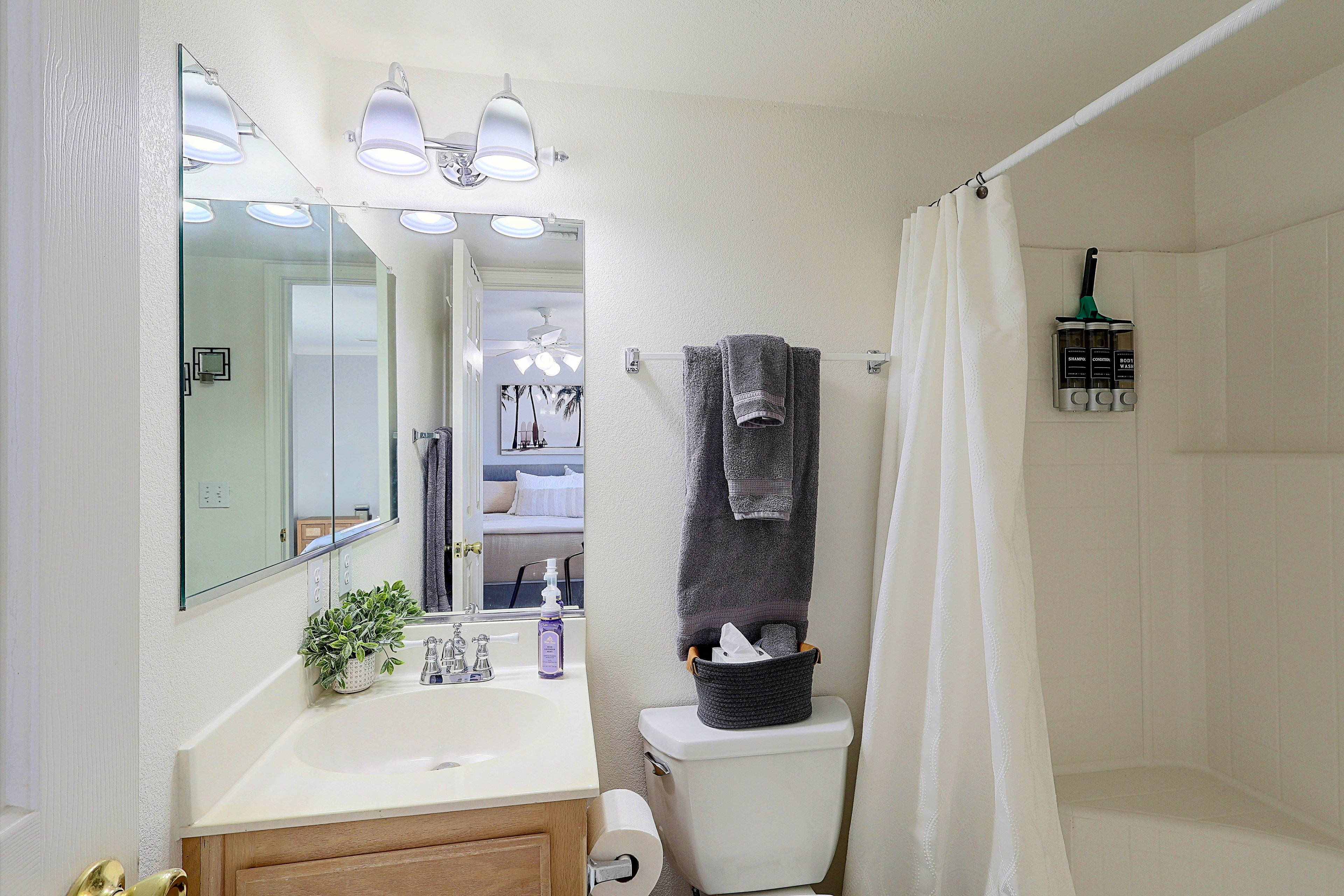 En-Suite Bathroom | Main Level