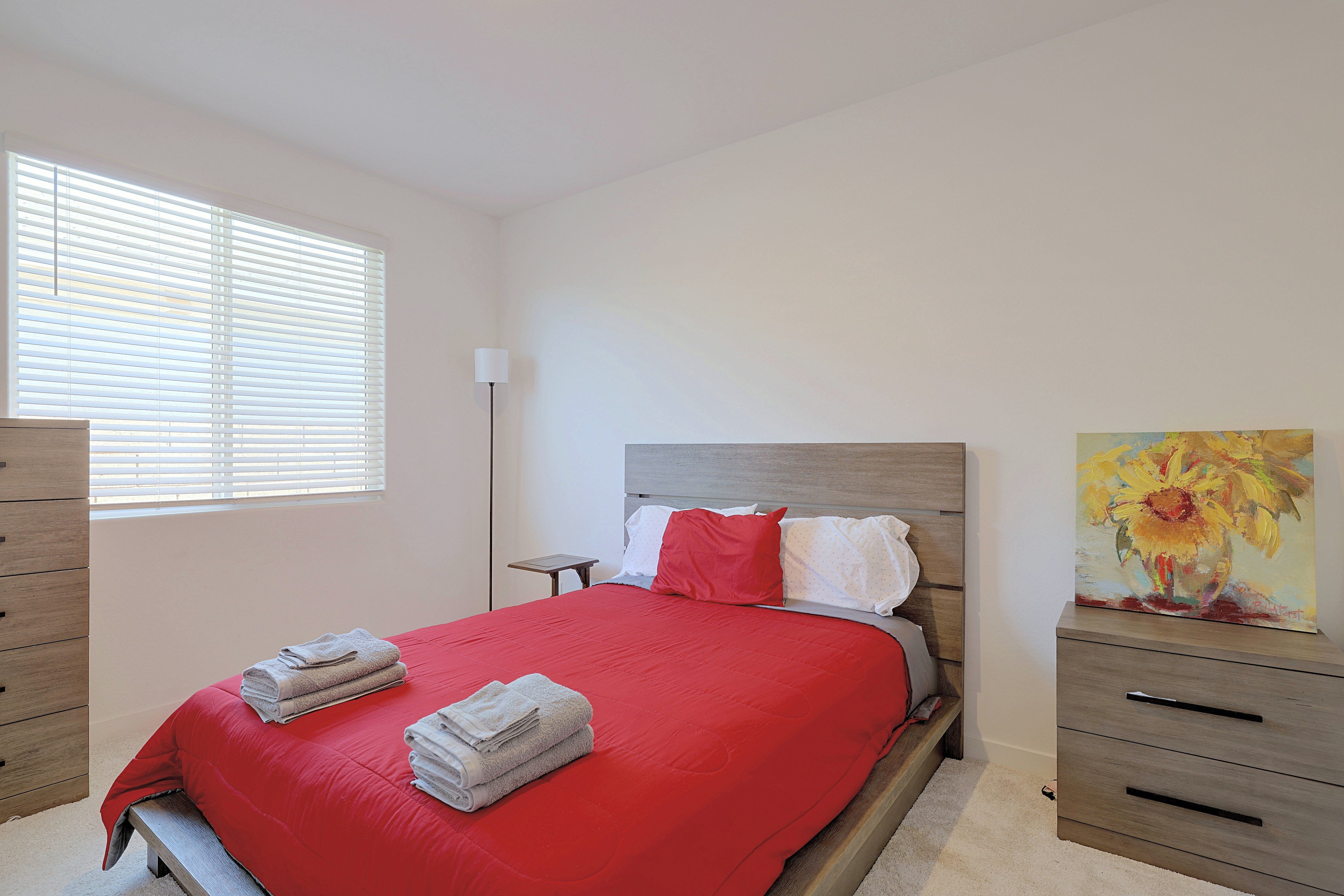 Bedroom 3 | Queen Bed