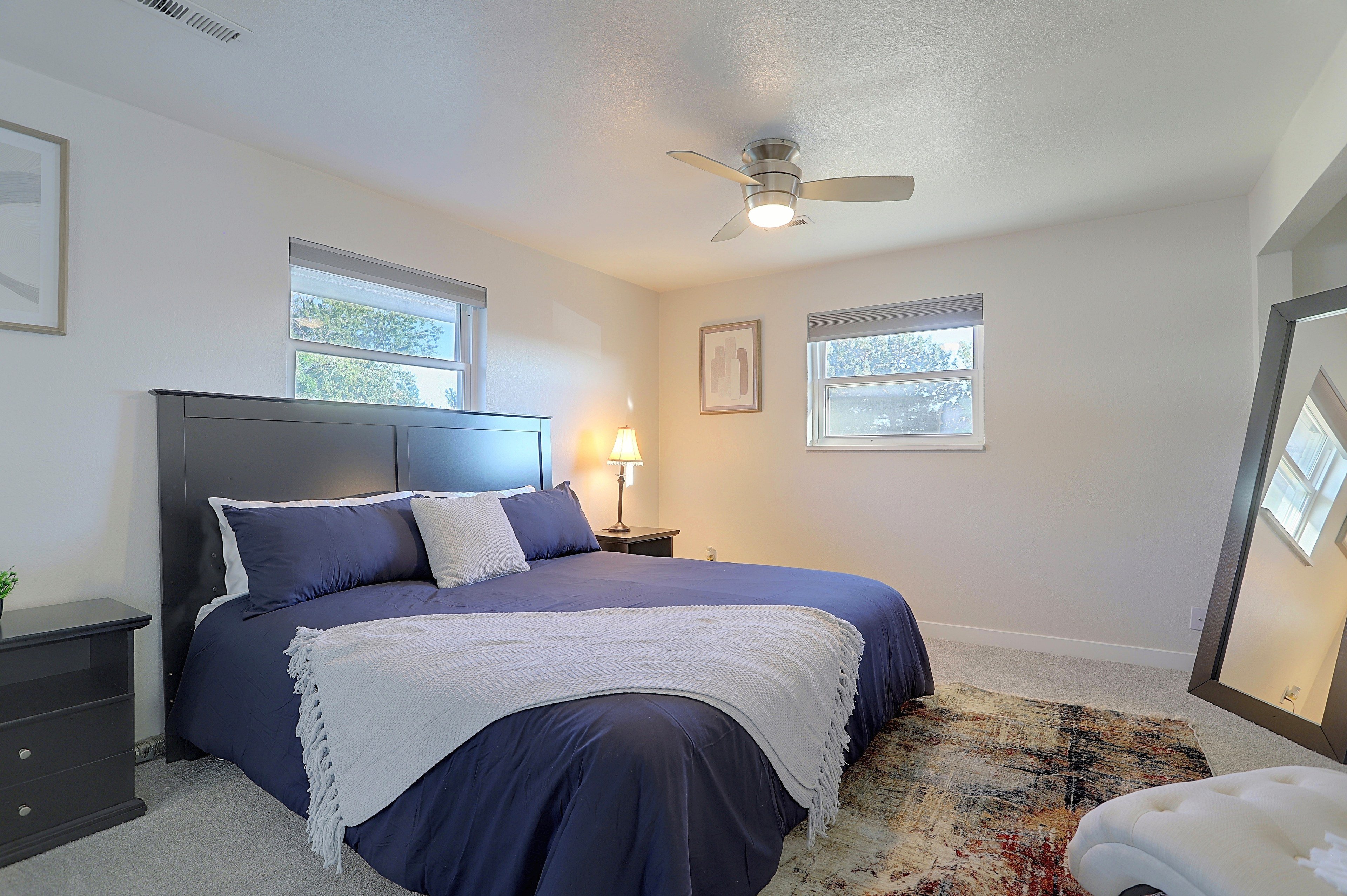 Bedroom | King Bed | Main Floor