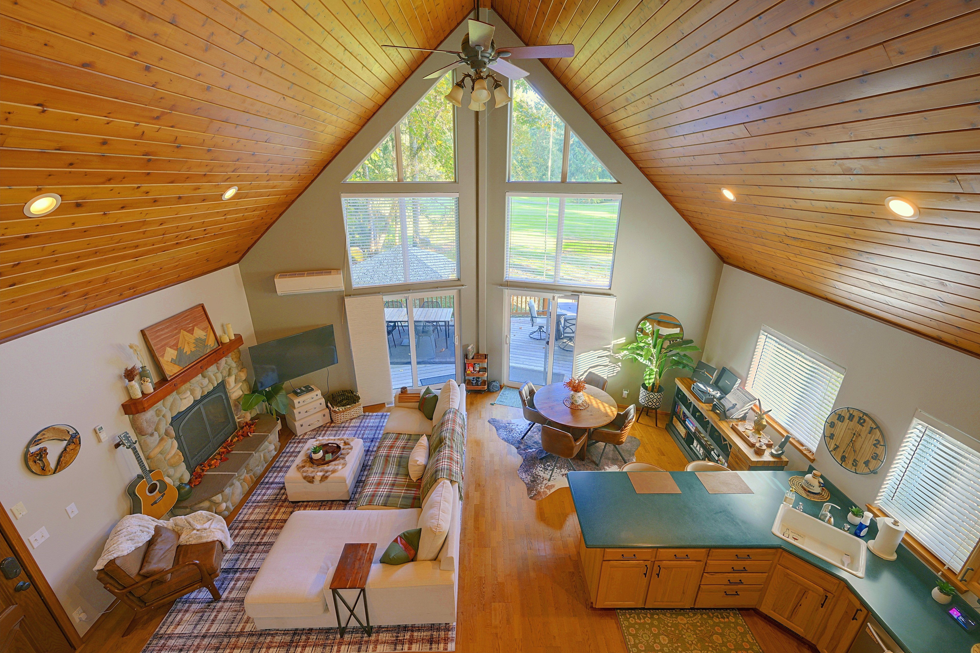 Hoodsport Vacation Rental | 2BR | 2BA | 1,250 Sq Ft