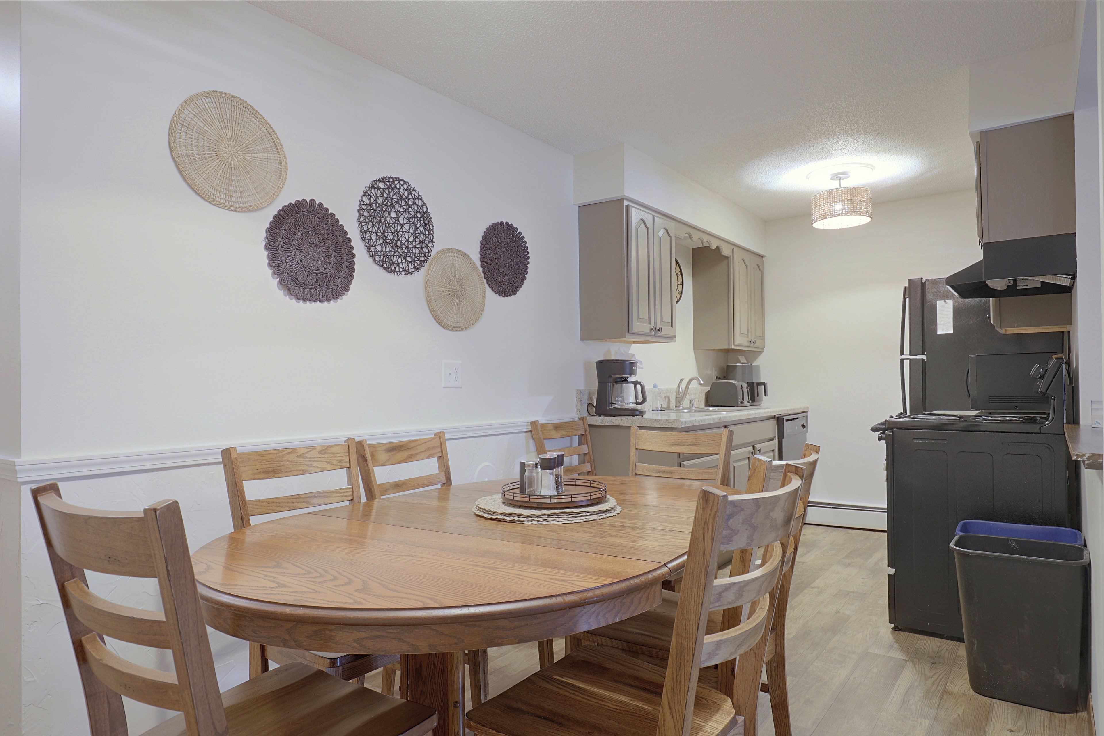 Dining & Kitchen Area | 2-Story Condo