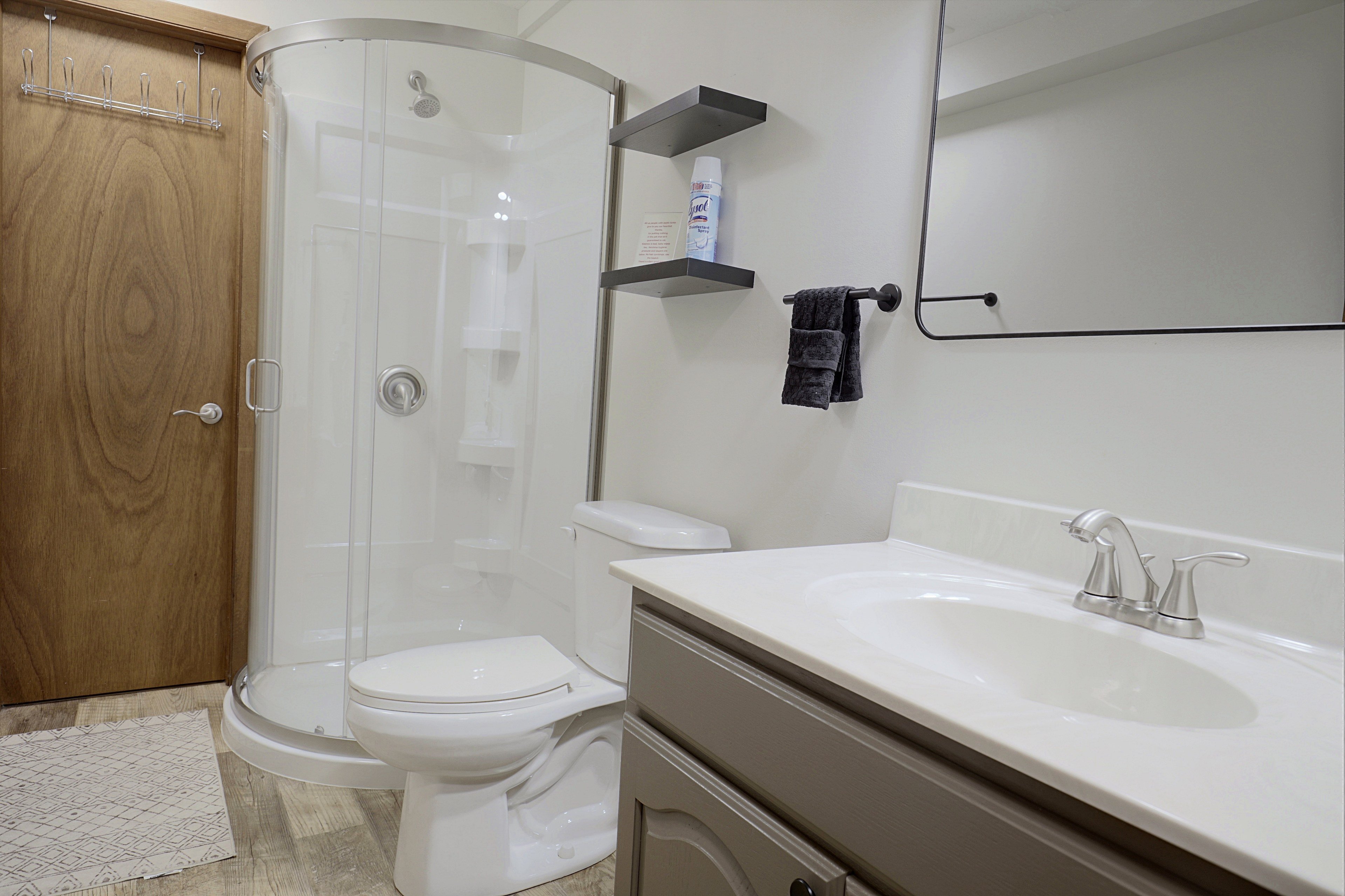 Full Bathroom