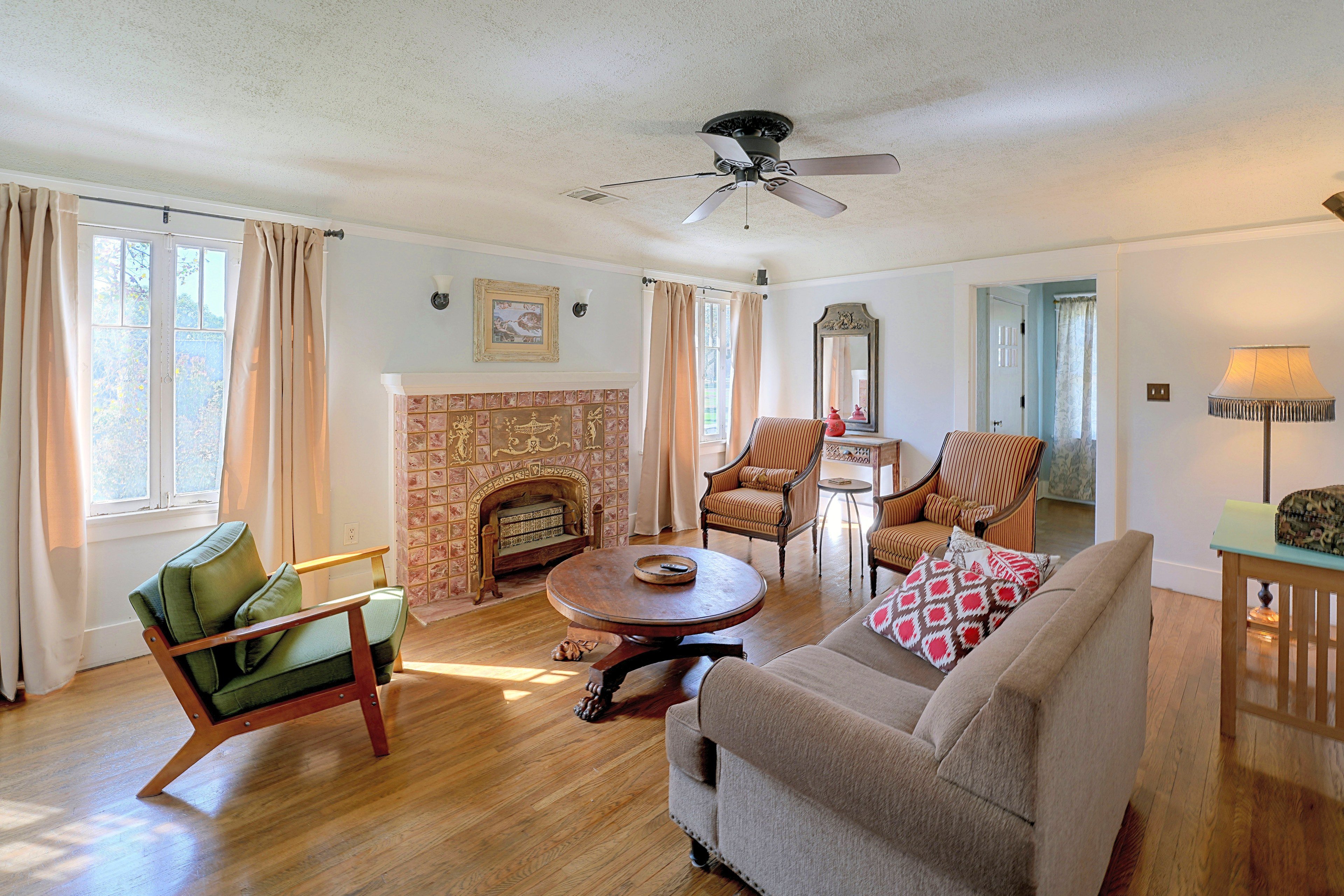Bakersfield Vacation Rental | 1BR | 1BA | 1,360 Sq Ft