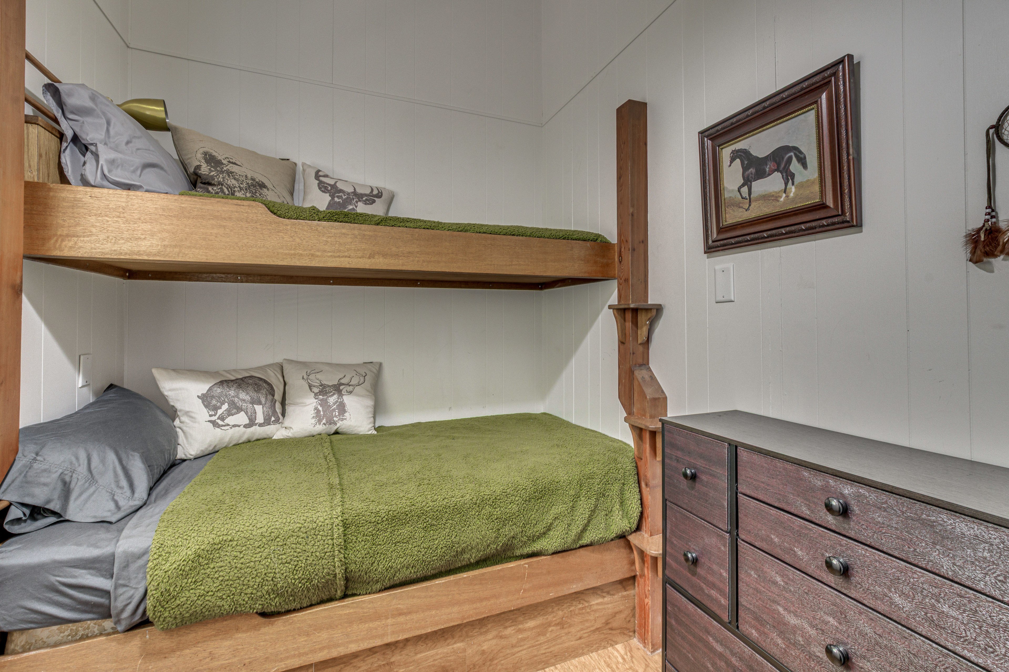 Bedroom 1 Sleeping Nook | Twin Bunk Bed | Main Floor