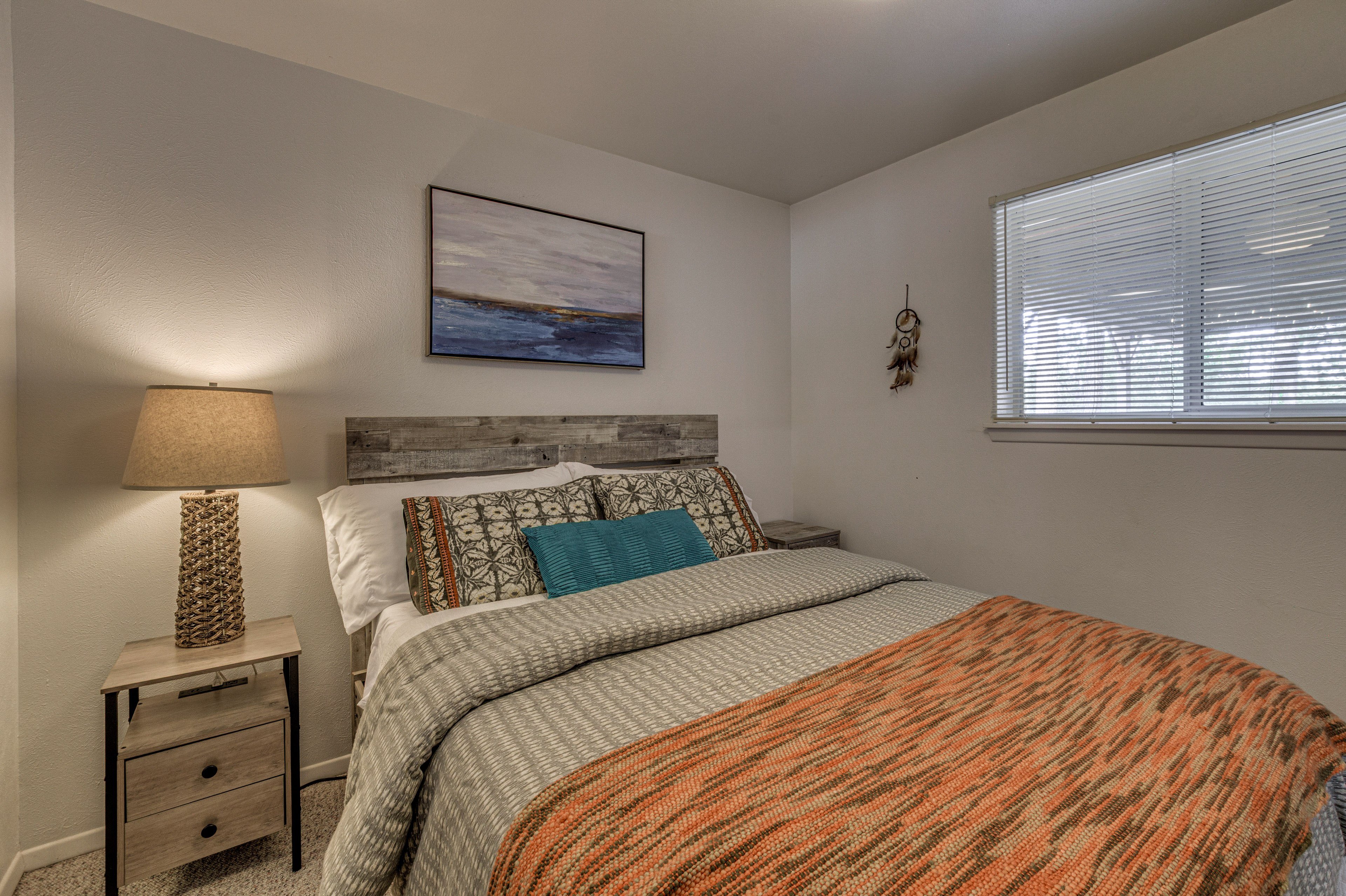 Bedroom | Queen Bed | Lower Level