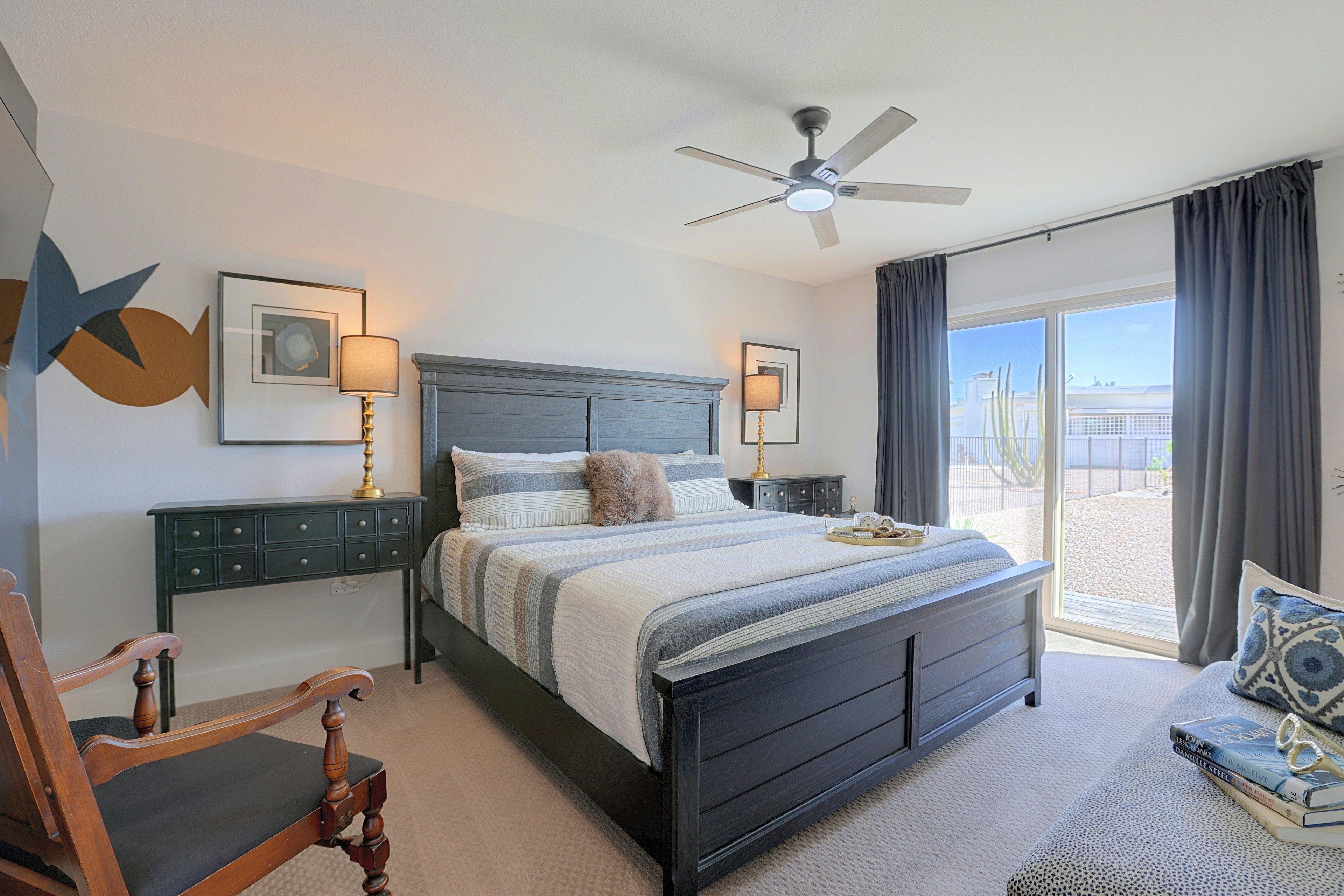 Bedroom 1 | King Bed