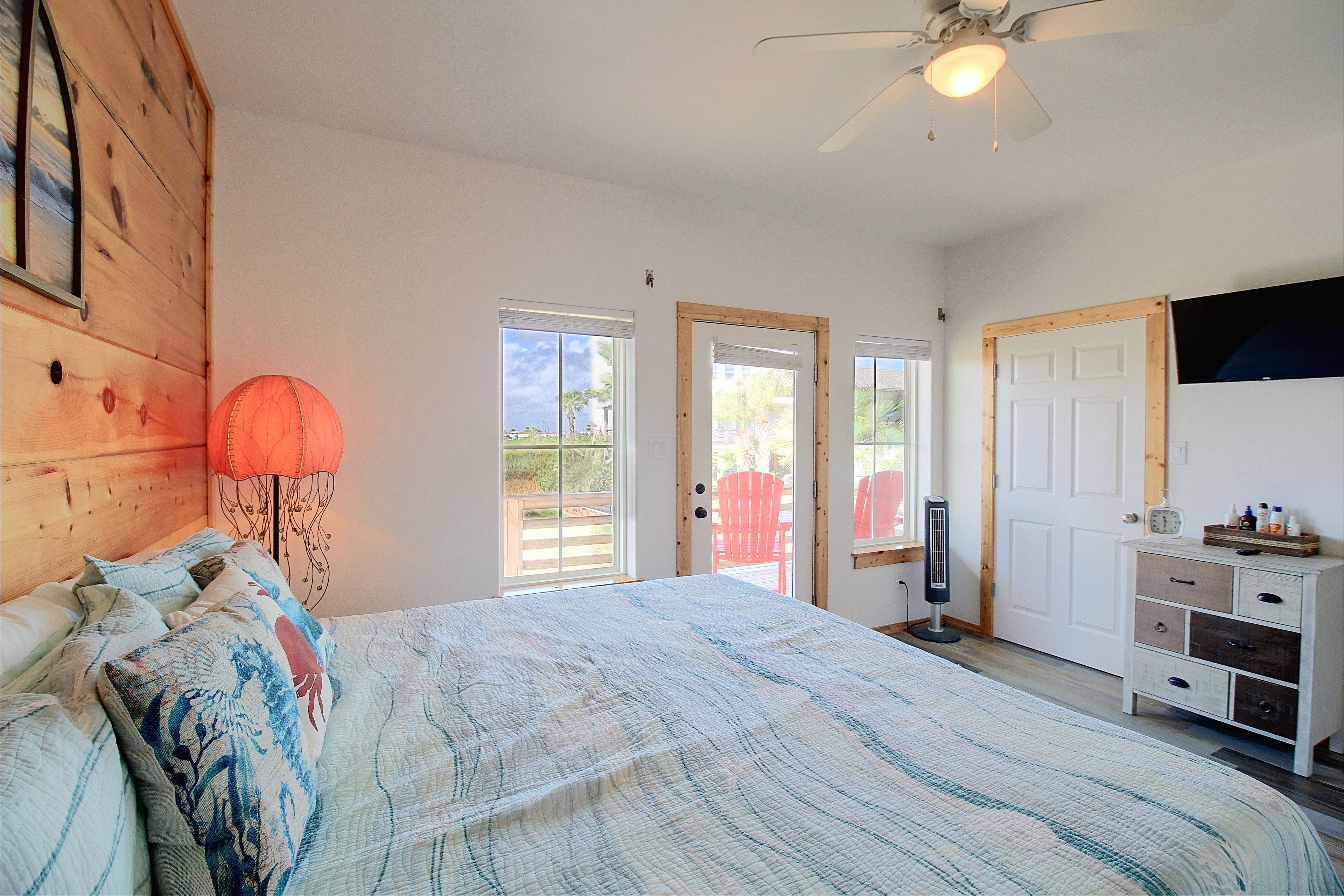 Bedroom | King Bed