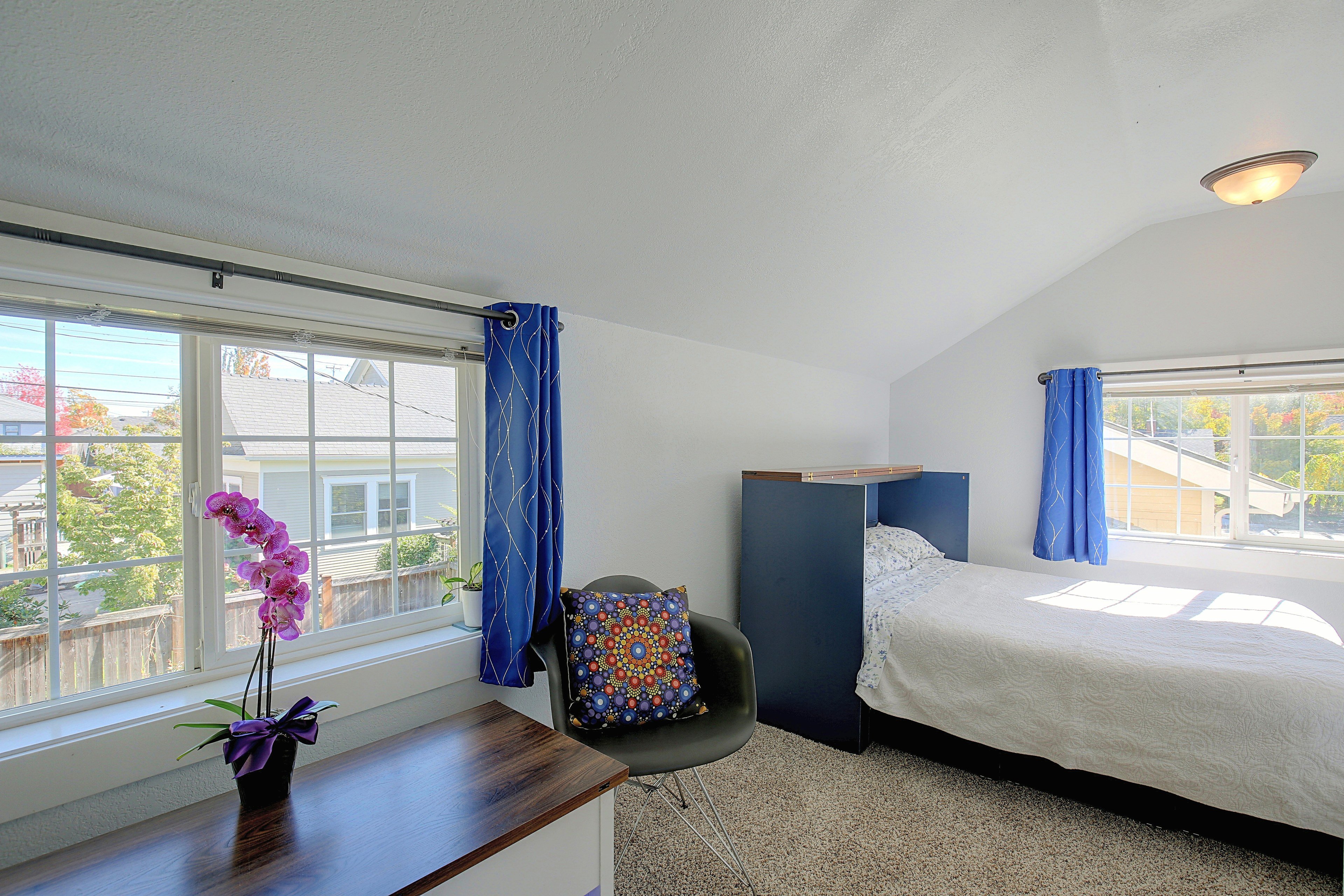 Queen Bed