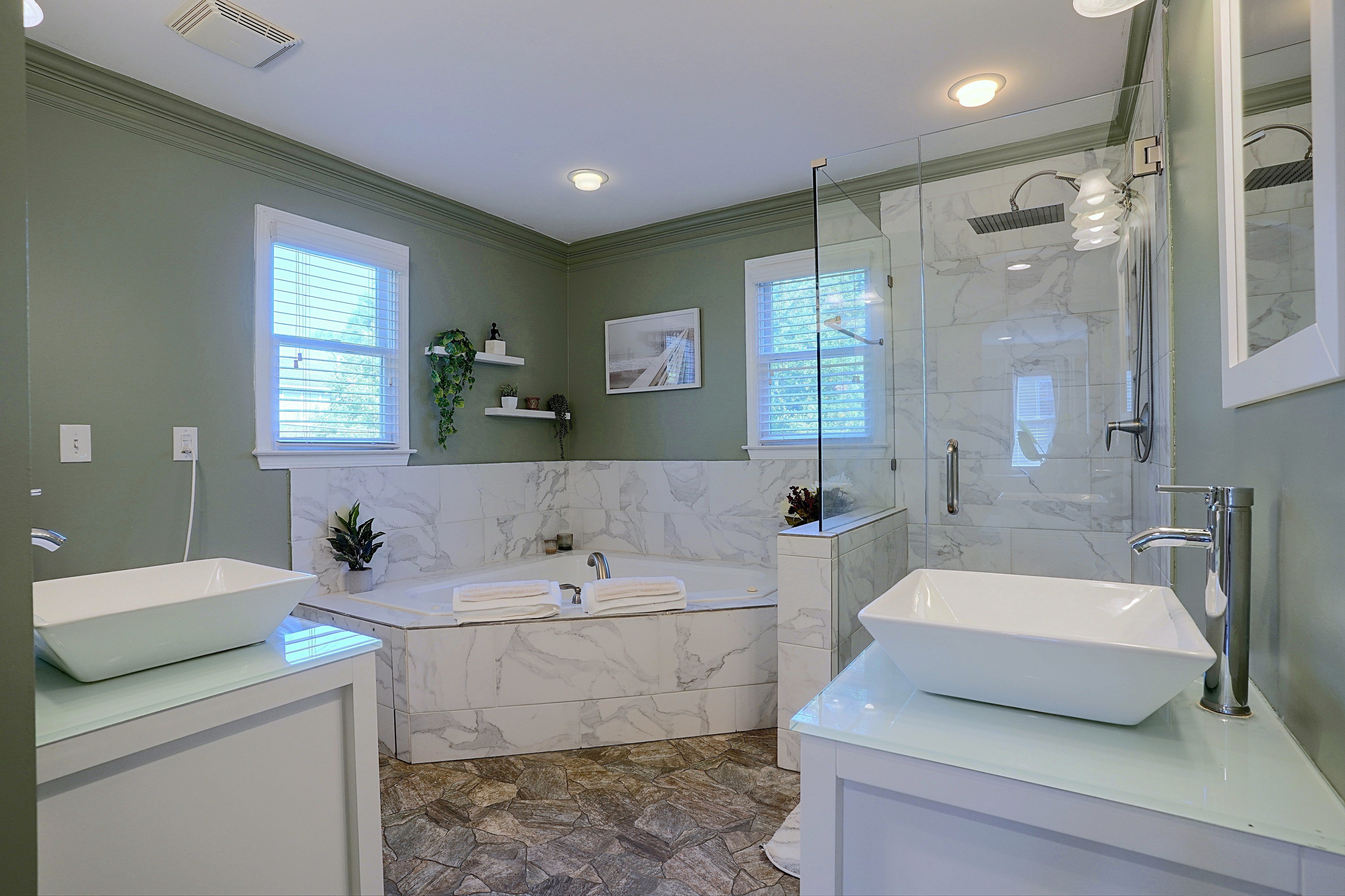 En-Suite Bathroom