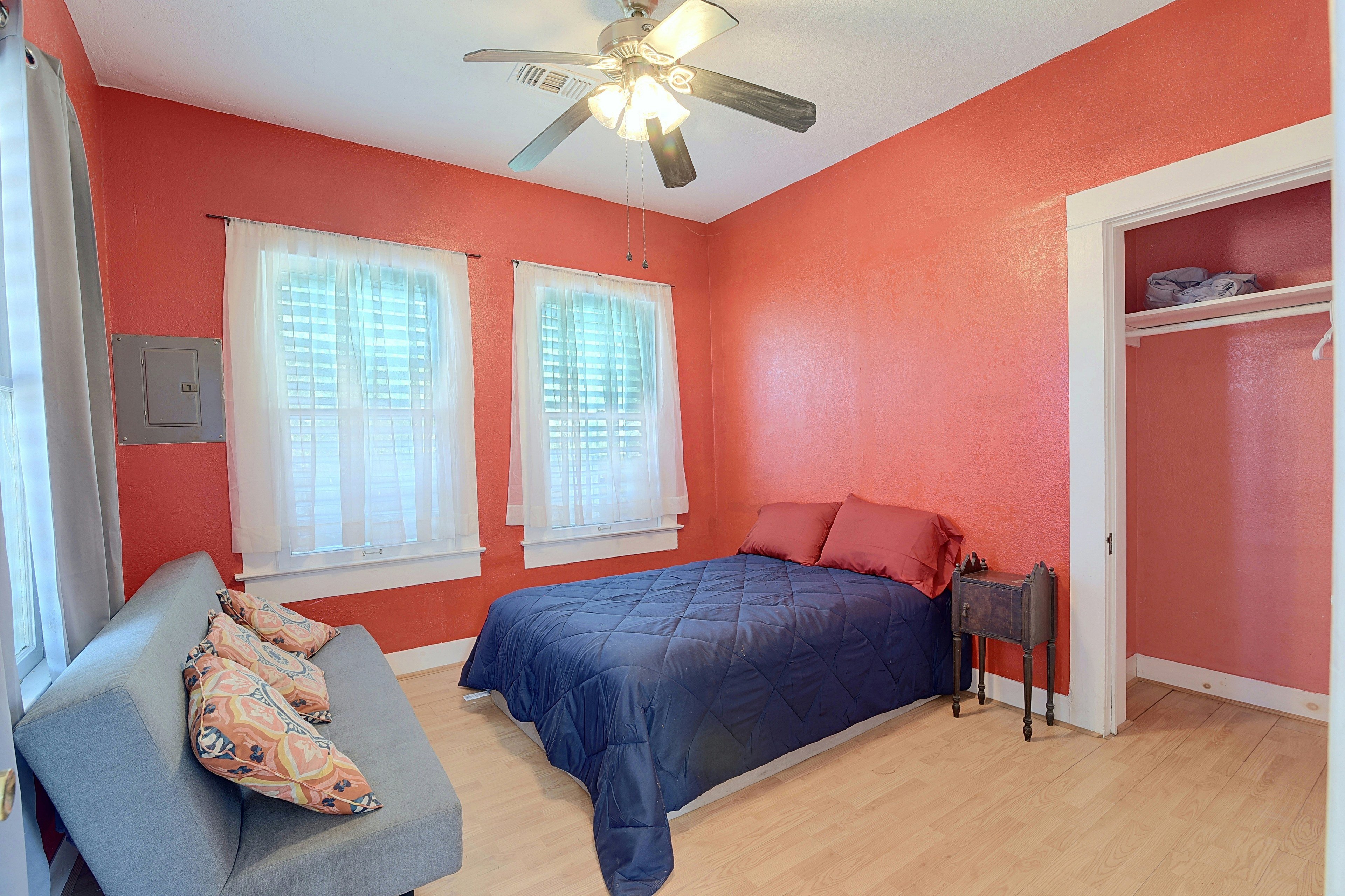 Bedroom 2 | Full Bed | Futon