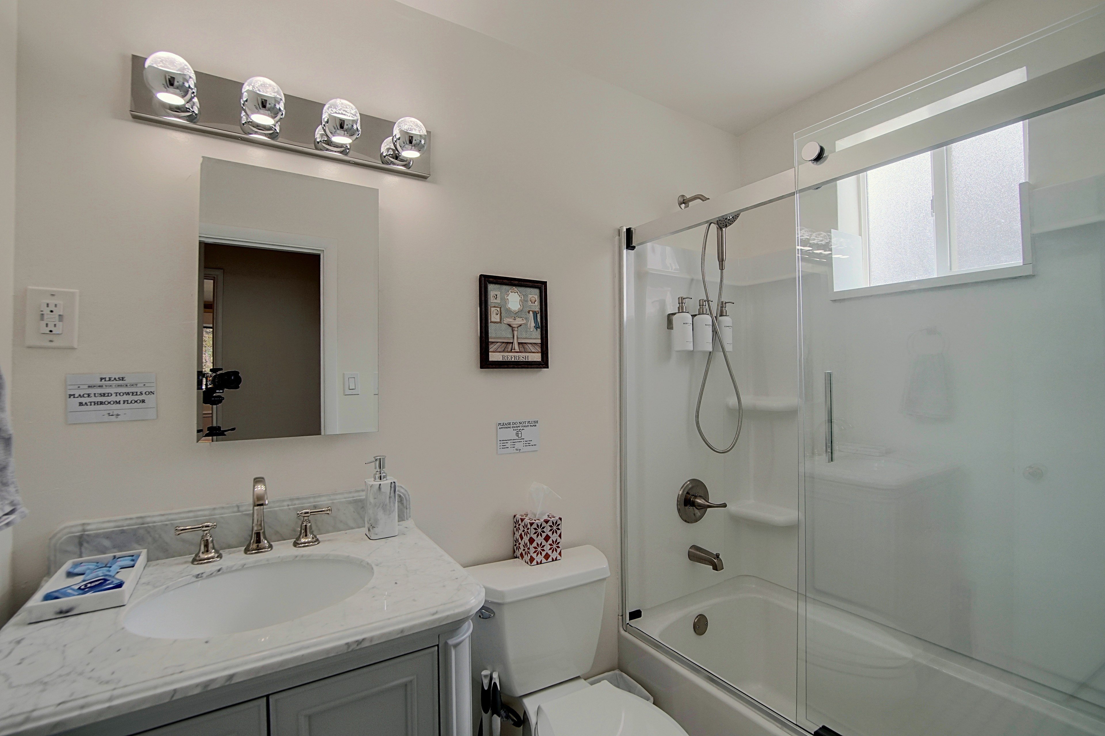 Full Bathroom