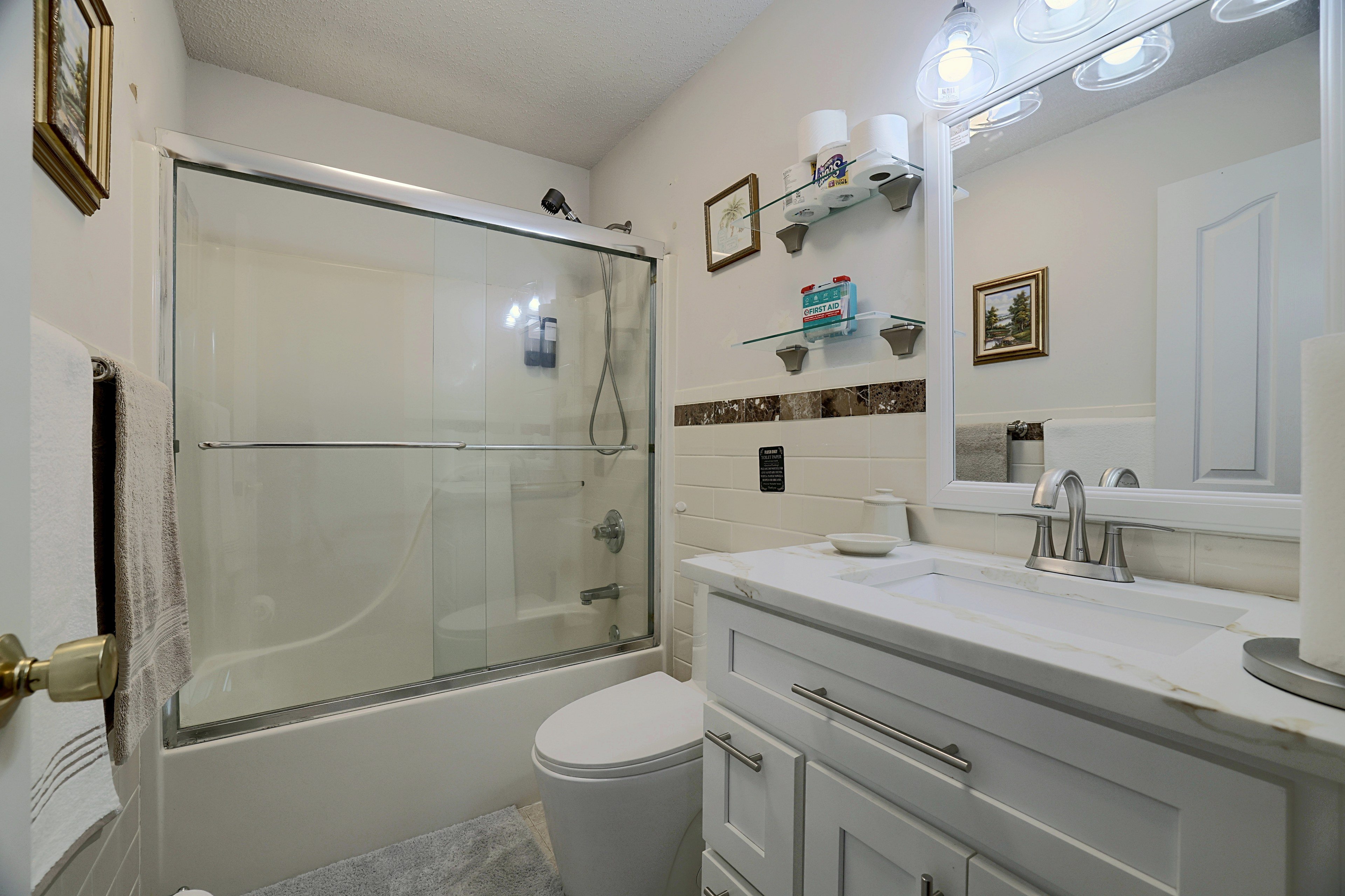 Full Bathroom