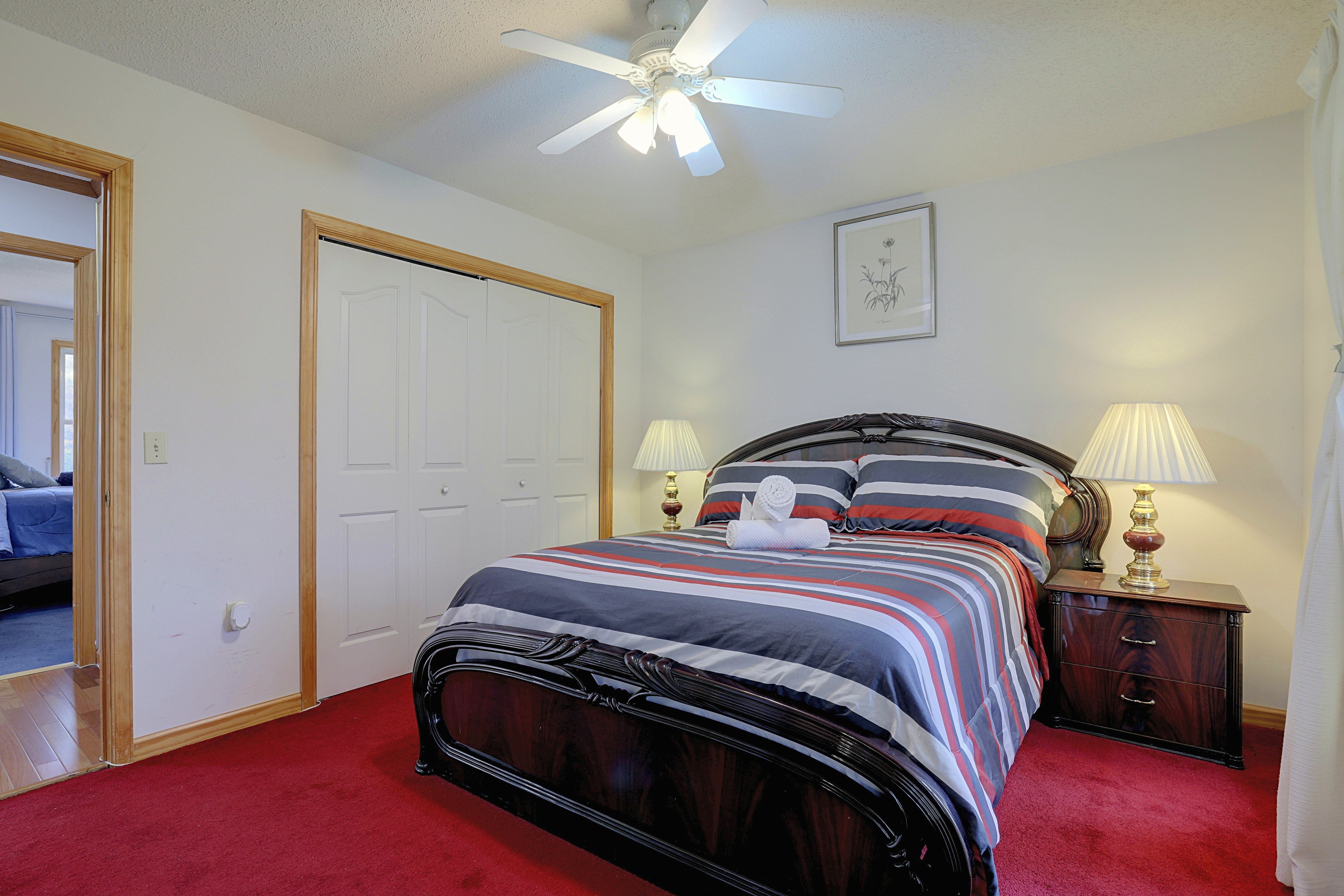 Bedroom 3 | Queen Bed