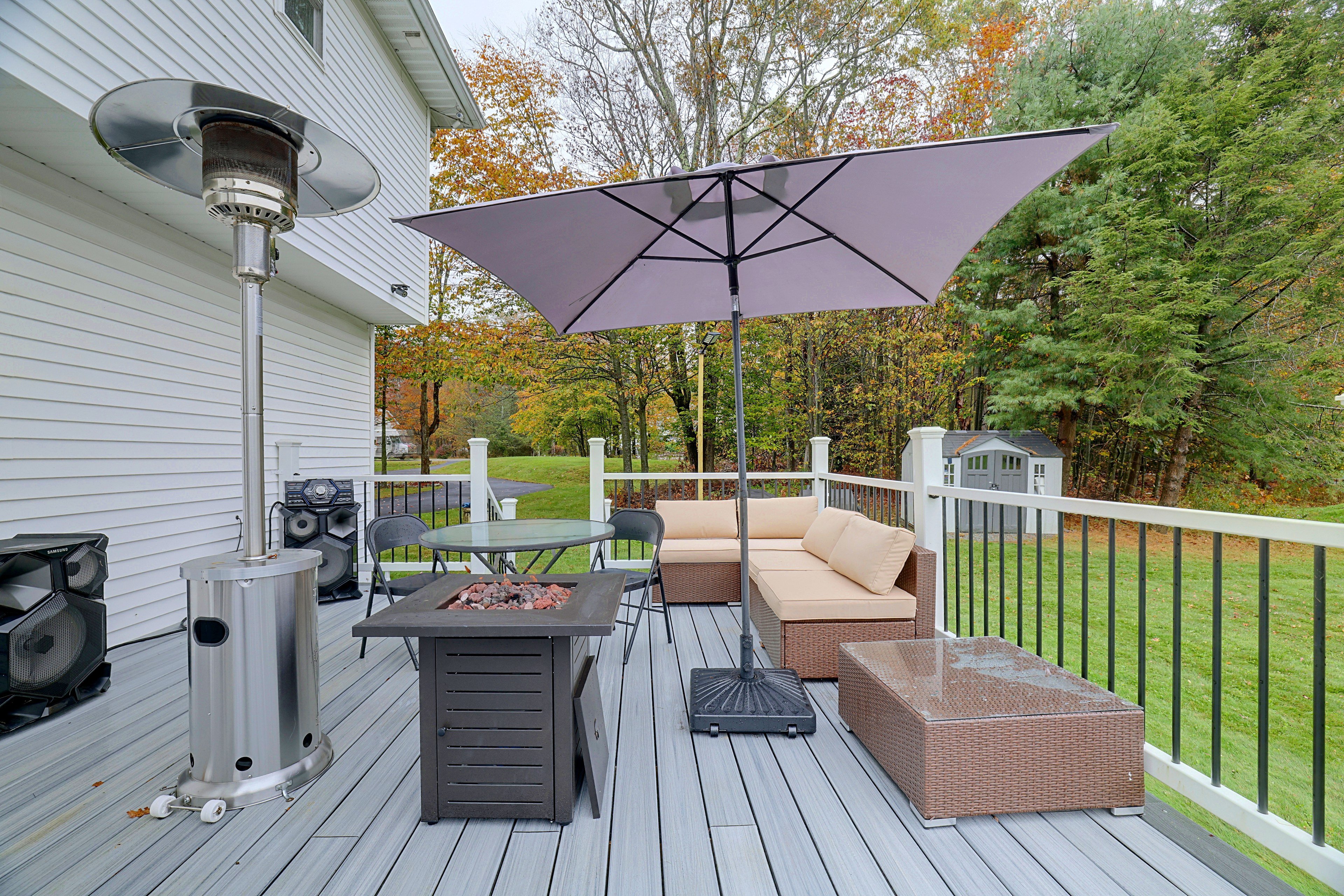 Private Deck