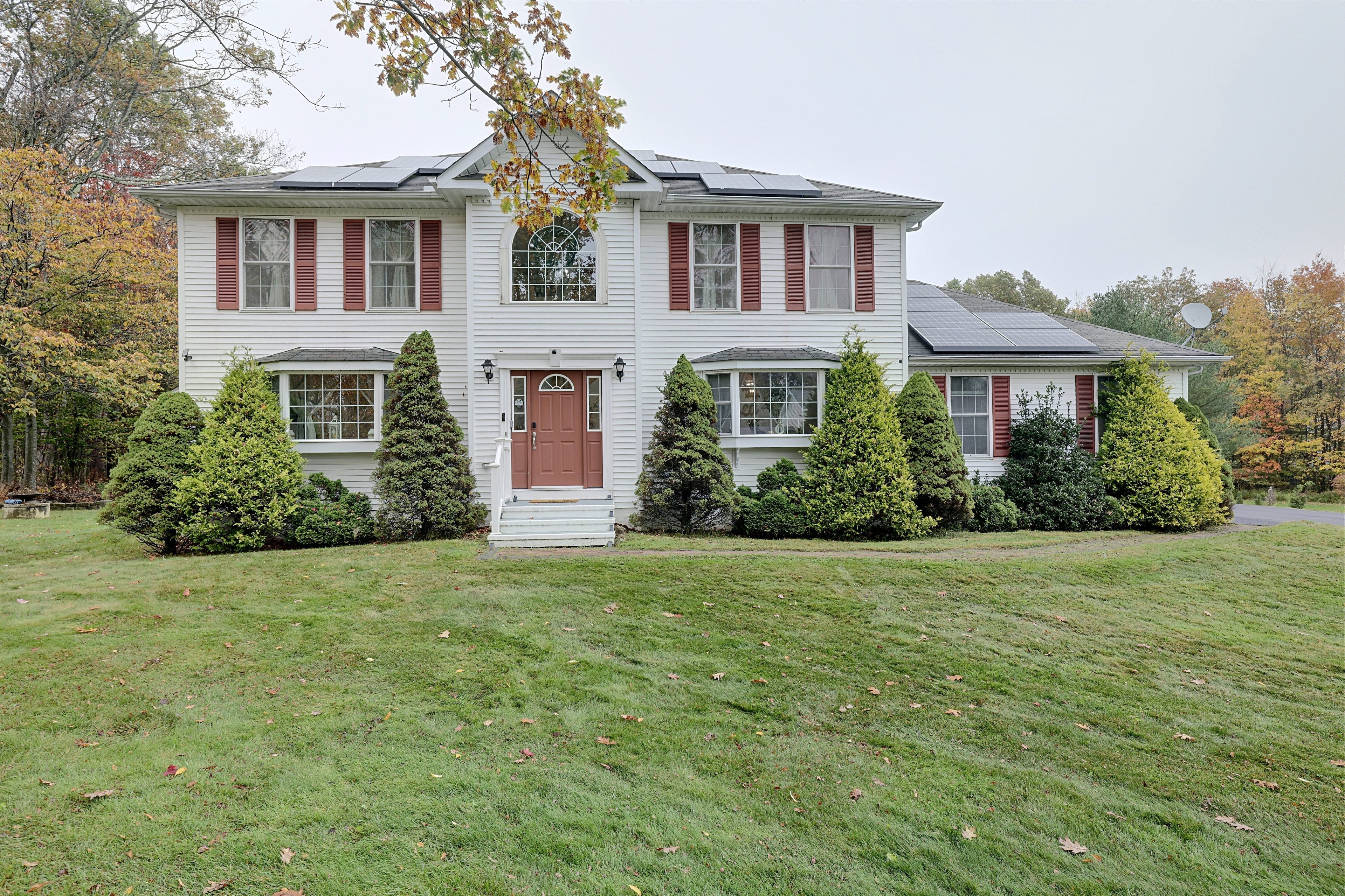 Tobyhanna Vacation Rental | 4BR | 3.5BA | 3,574 Sq Ft