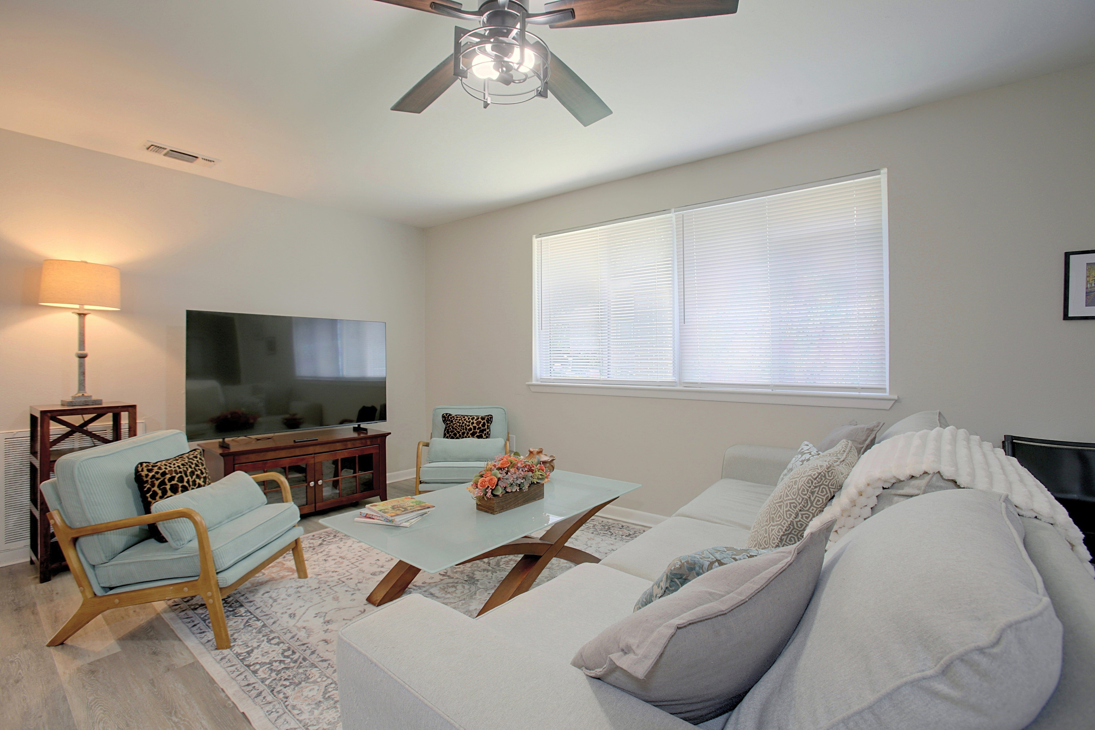 Baton Rouge Vacation Rental | 2BR | 1BA | 1,000 Sq Ft