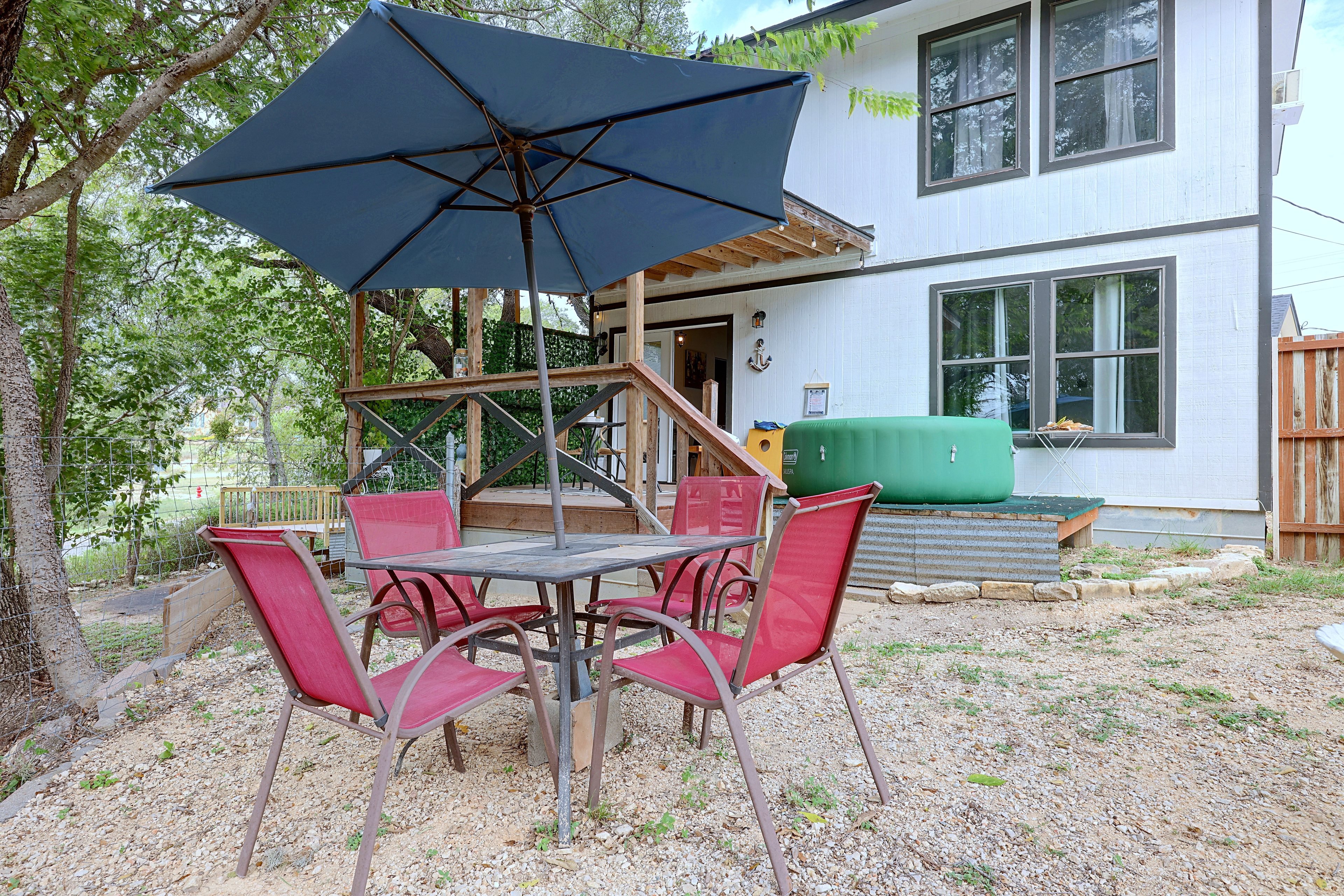 Private Yard | Hot Tub | Dining Area