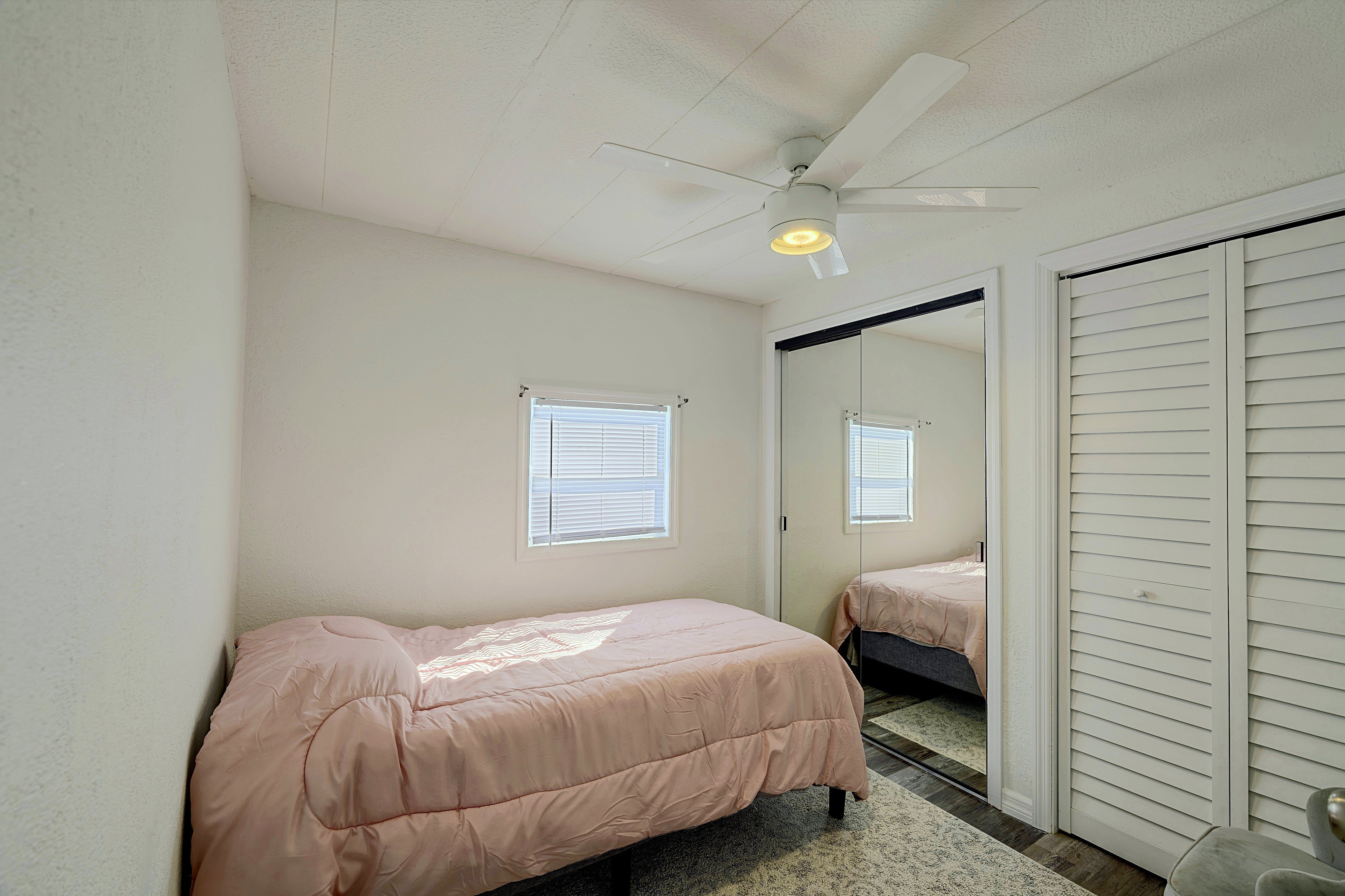 Bedroom 2 | Twin Bed