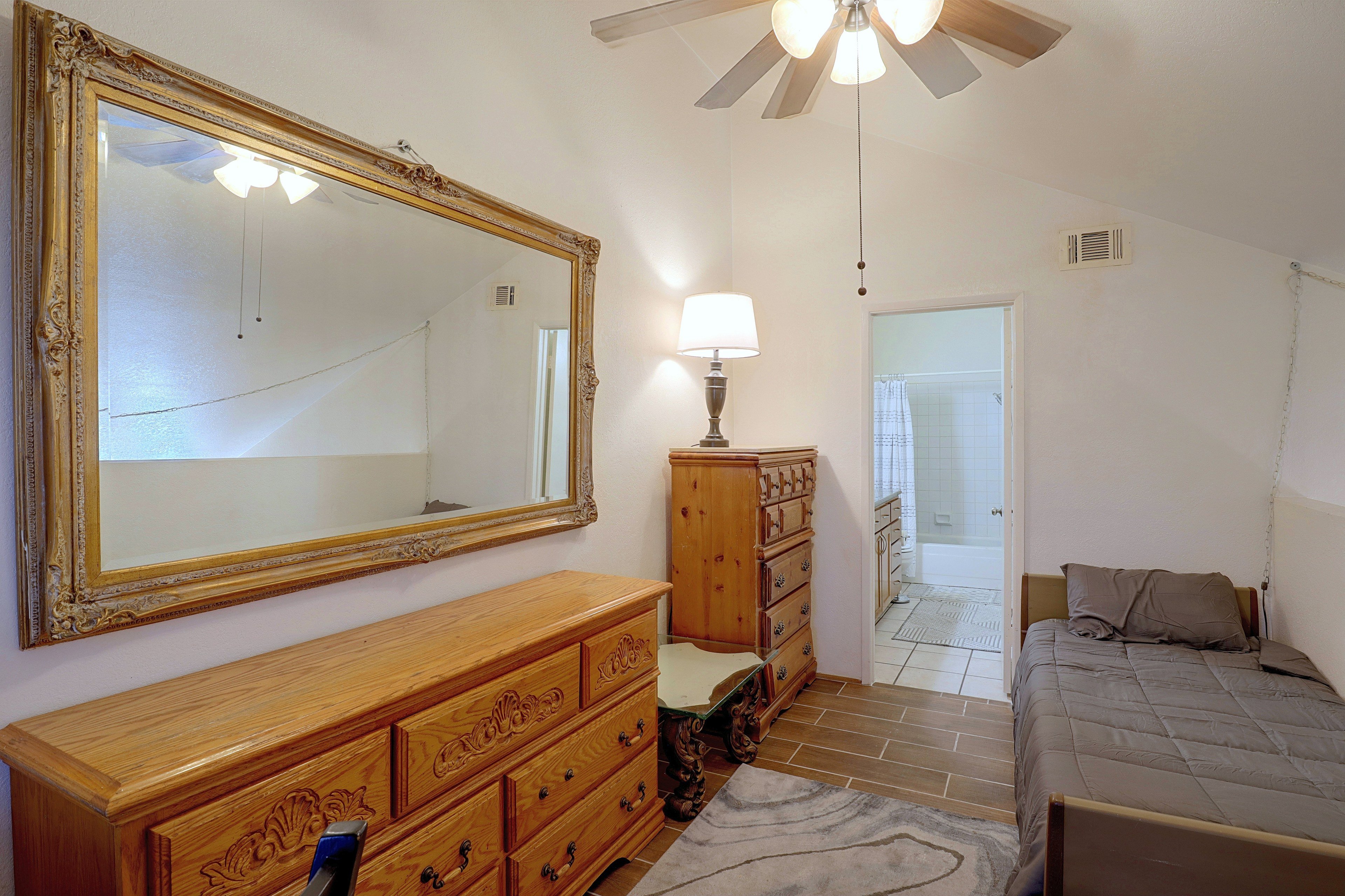 Loft | Twin Bed | 2nd Floor