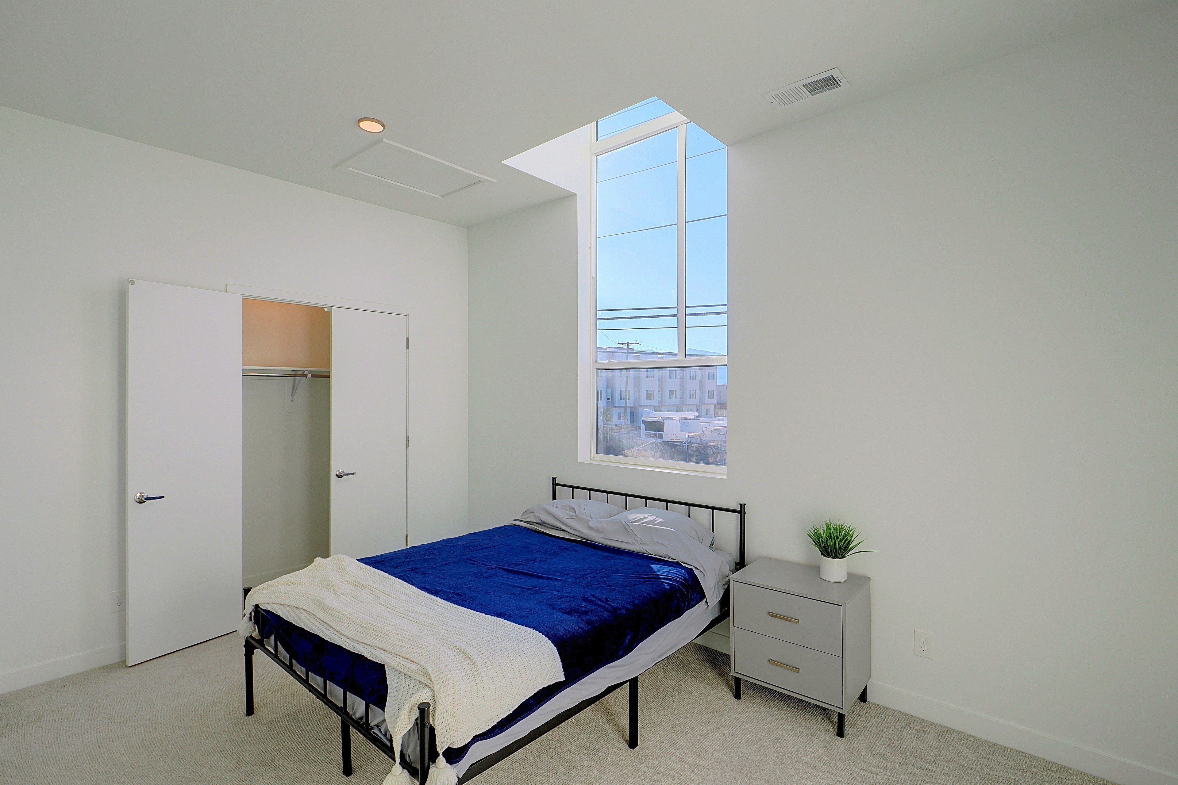 Bedroom 2 | Queen Bed | 2nd Floor