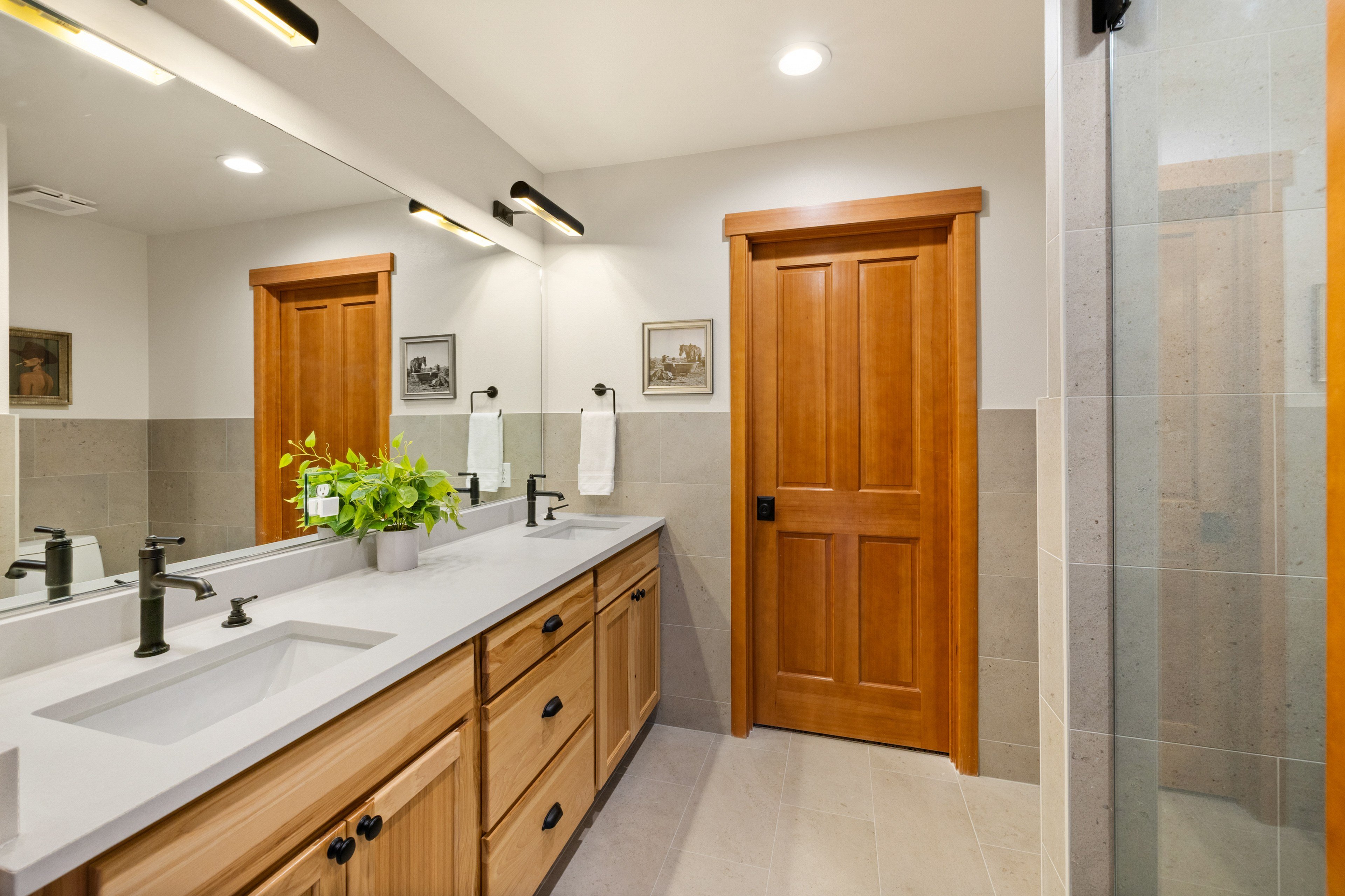 Bathroom | Linens & Towels Provided